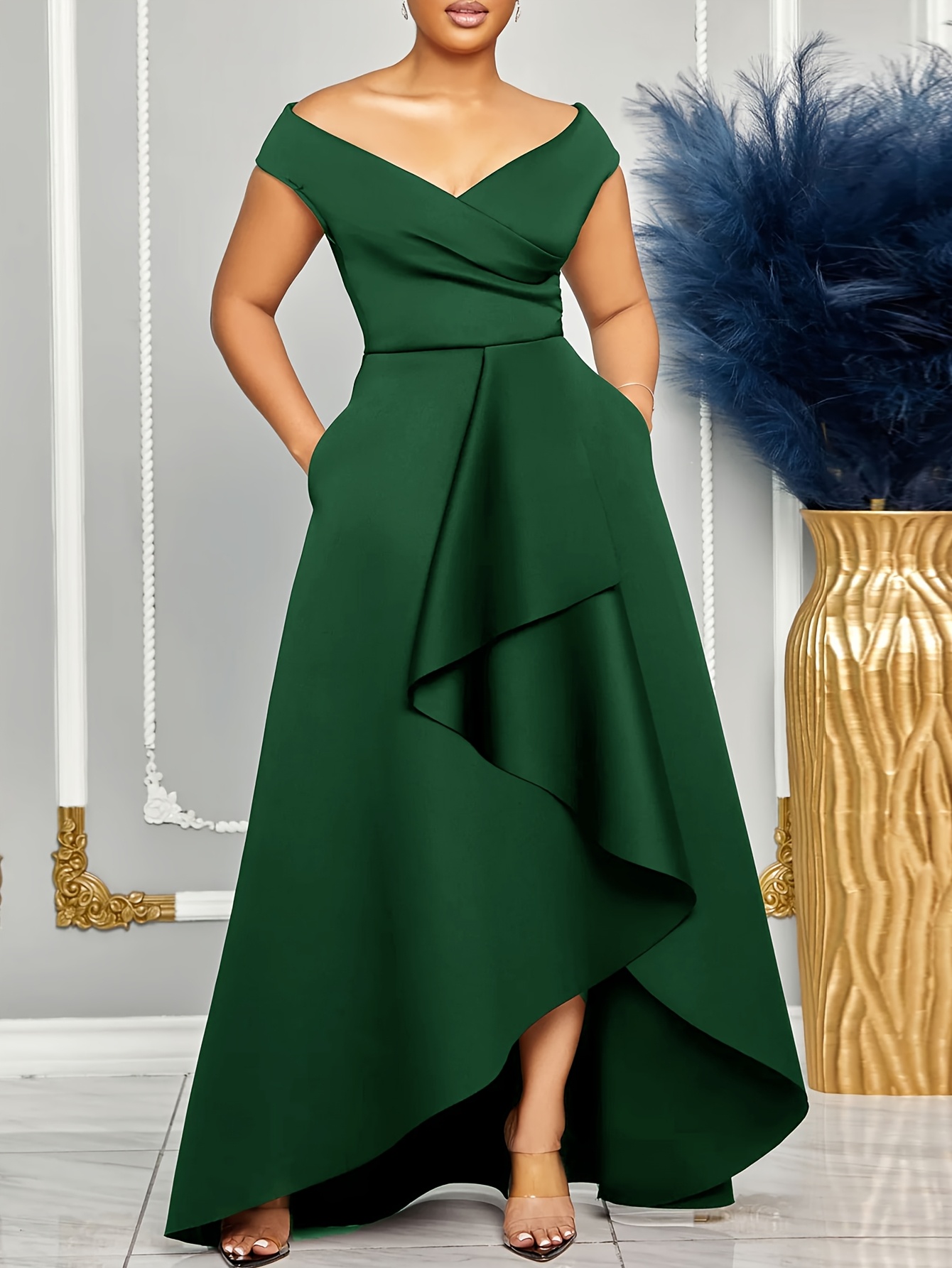 Europe And The United States Elegant Fashion Women * * Dress Dress High-End  Trend * Solid * Line Shoulder * V-Neck Party Party Ladies Cocktail Dress