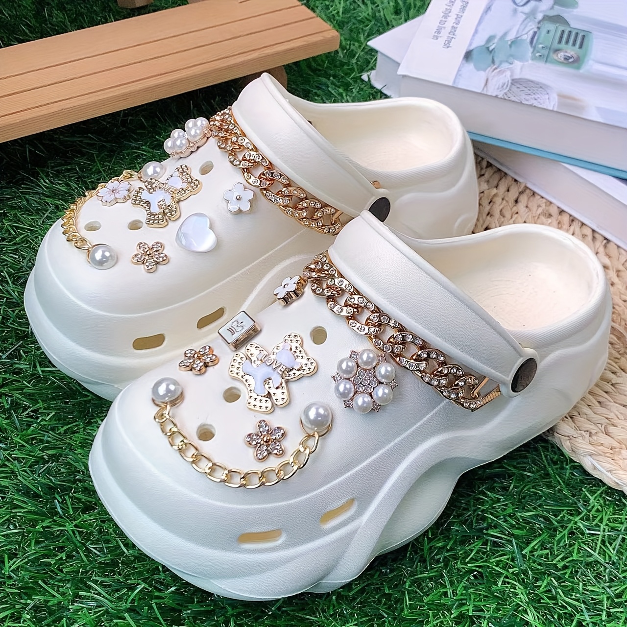 Image of Women's Cross-border Eva Are Stylish And Versatile For Summer, Featuring Additions Like A Pair Of White Bear Flowers And Rhinestone Chains. Are Perfect For Home, Beach , Or Shopping., Women Shoes