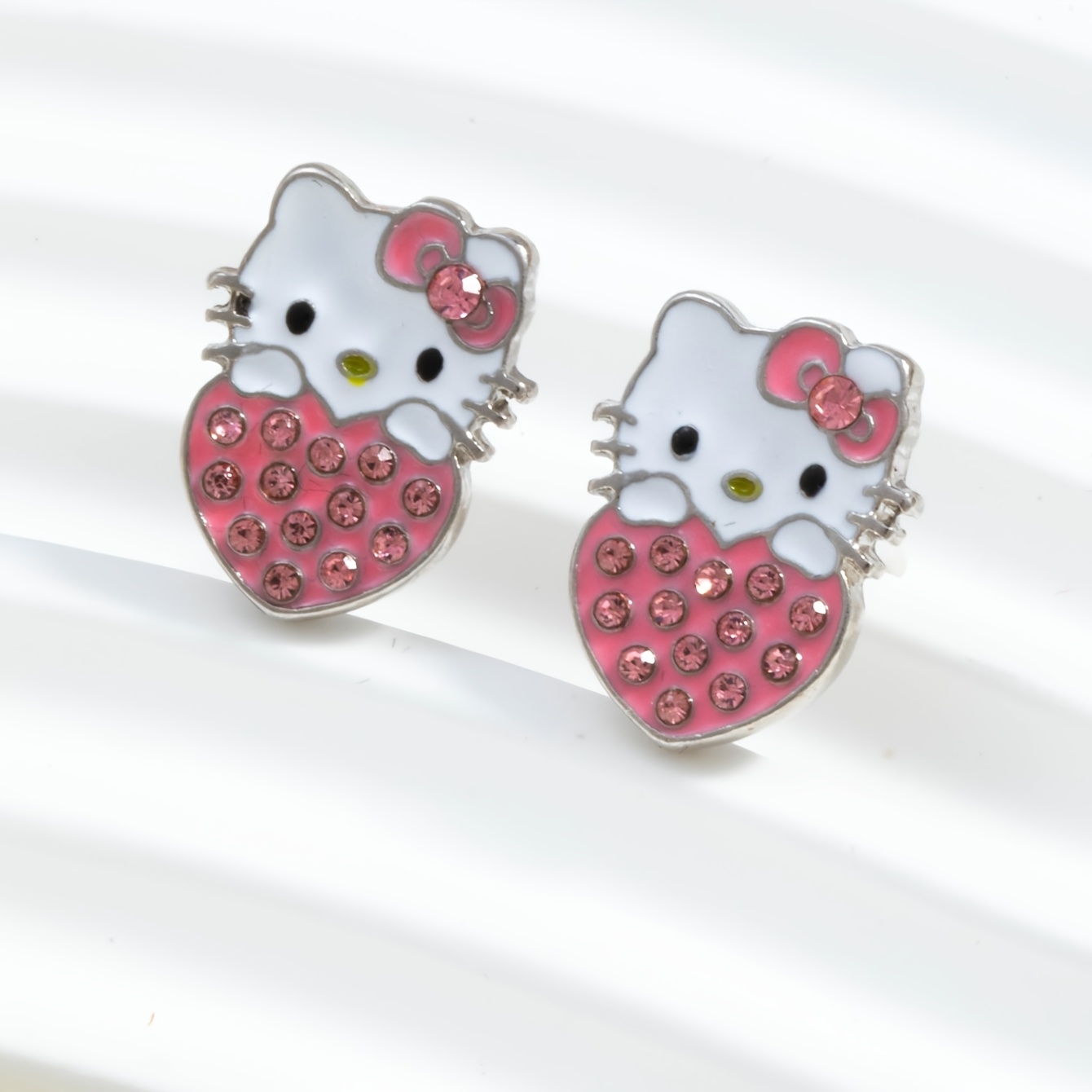 A Pair Of Pink Heart-shaped Hello Kitty Stud Earrings, Cute Hello Kitty Earrings, A Gift For A Best Friend