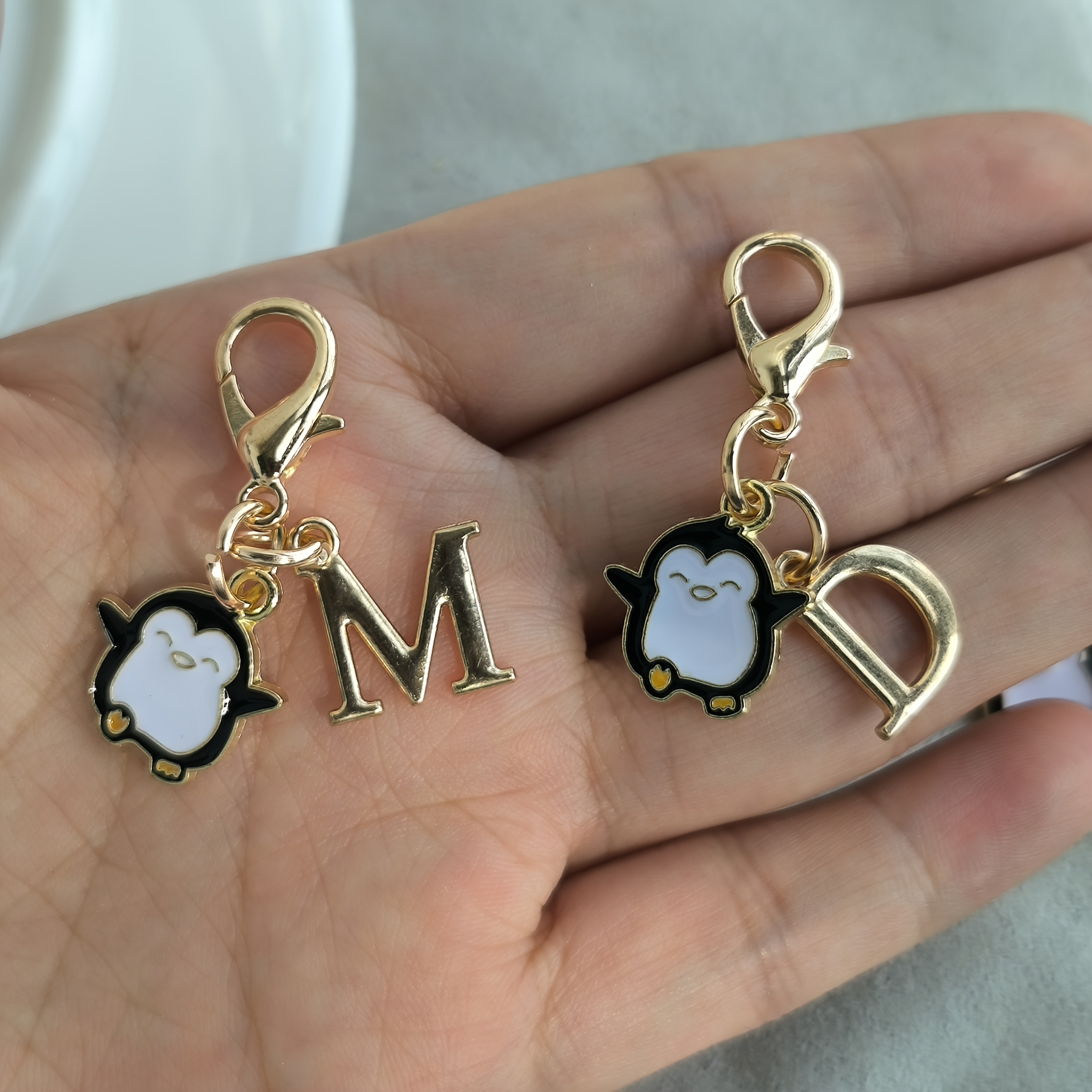 llavero de 1 pieza con   de pequeño   y letra, accesorio para bolsos, mochilas, carteras, portadocumentos, llaves de coche, regalo para    , regalo de  , regalo para    /temporada de graduación, llavero     a  