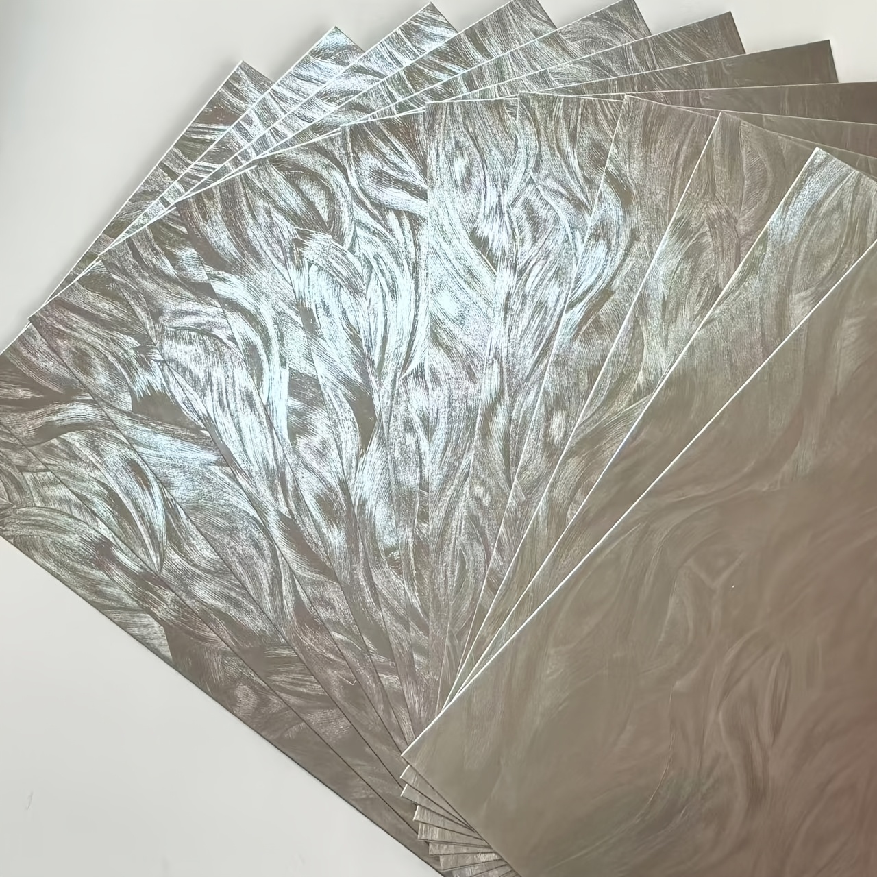 E-shop 13 Blatt silbriges Feder-Laser-Kunstpapier – A4-Größe, Karton mit silbriger Lasertextur, Bastelmaterial mit metallischem Glanz Federtextur,