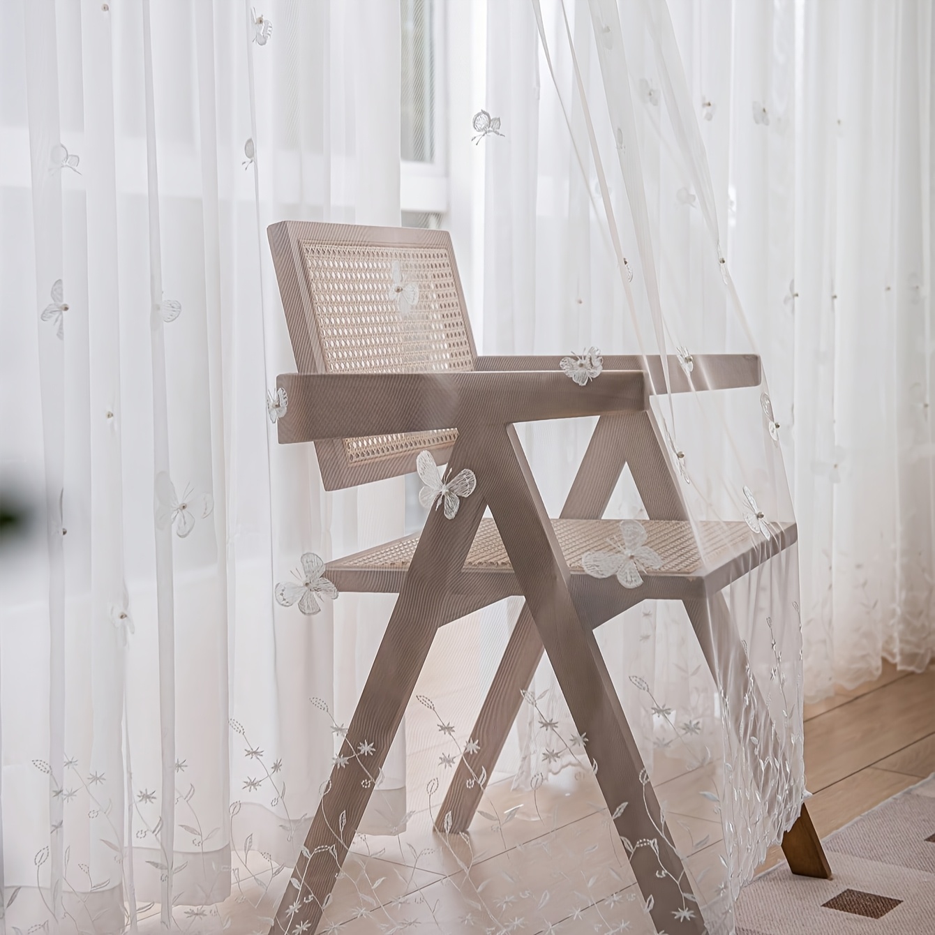 1 Panel Elegant Sheer Curtain With Pearl & Design - White Semi- Filtering Window Drapes For Living Room, Bedroom, Balcony - Cordless Rod Pocket Window Curtains, Polyester Fabric (no Hardware Included)