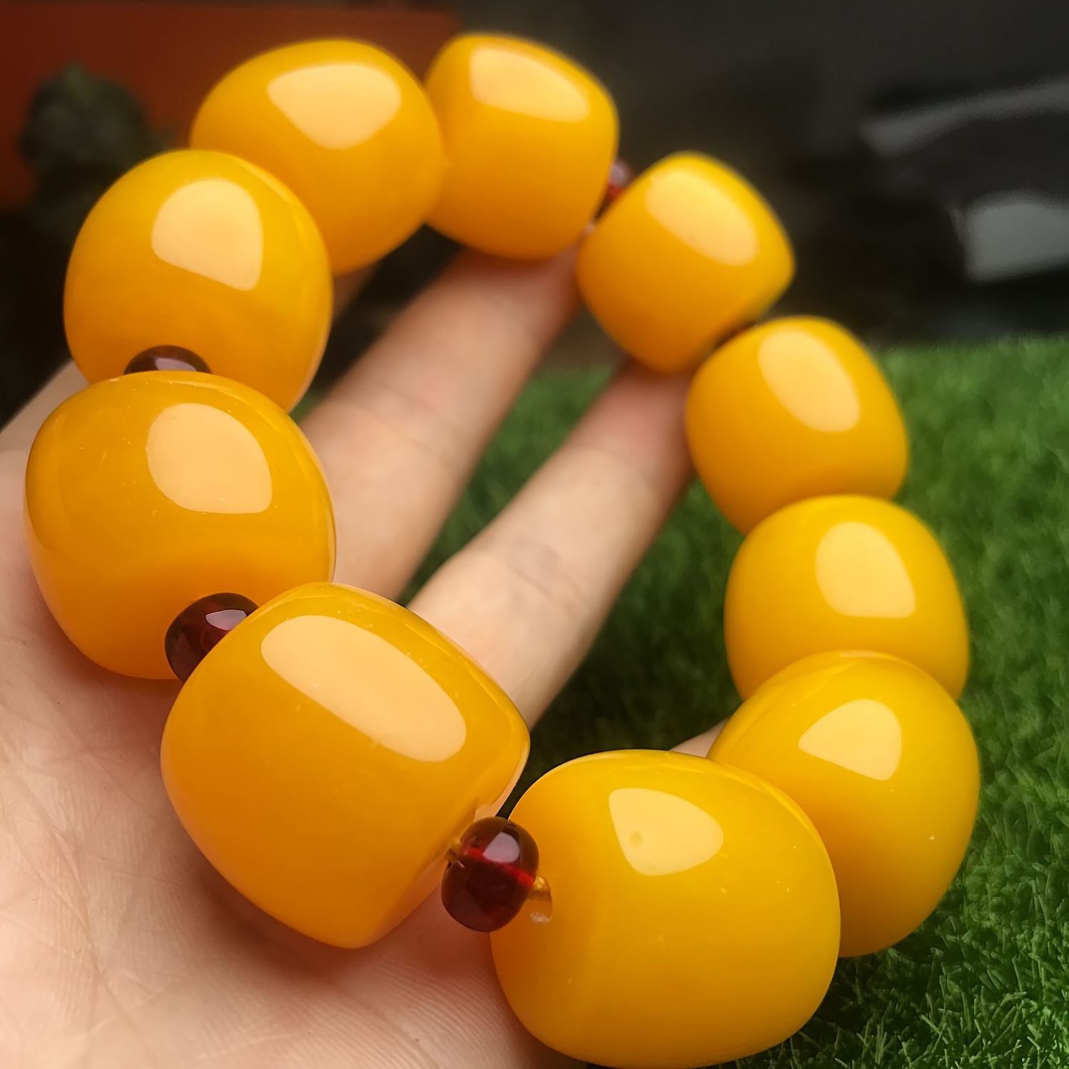 

1pc Amber Old Beeswax Bracelet, Simple Versatile Bracelet Jewelry Unisex