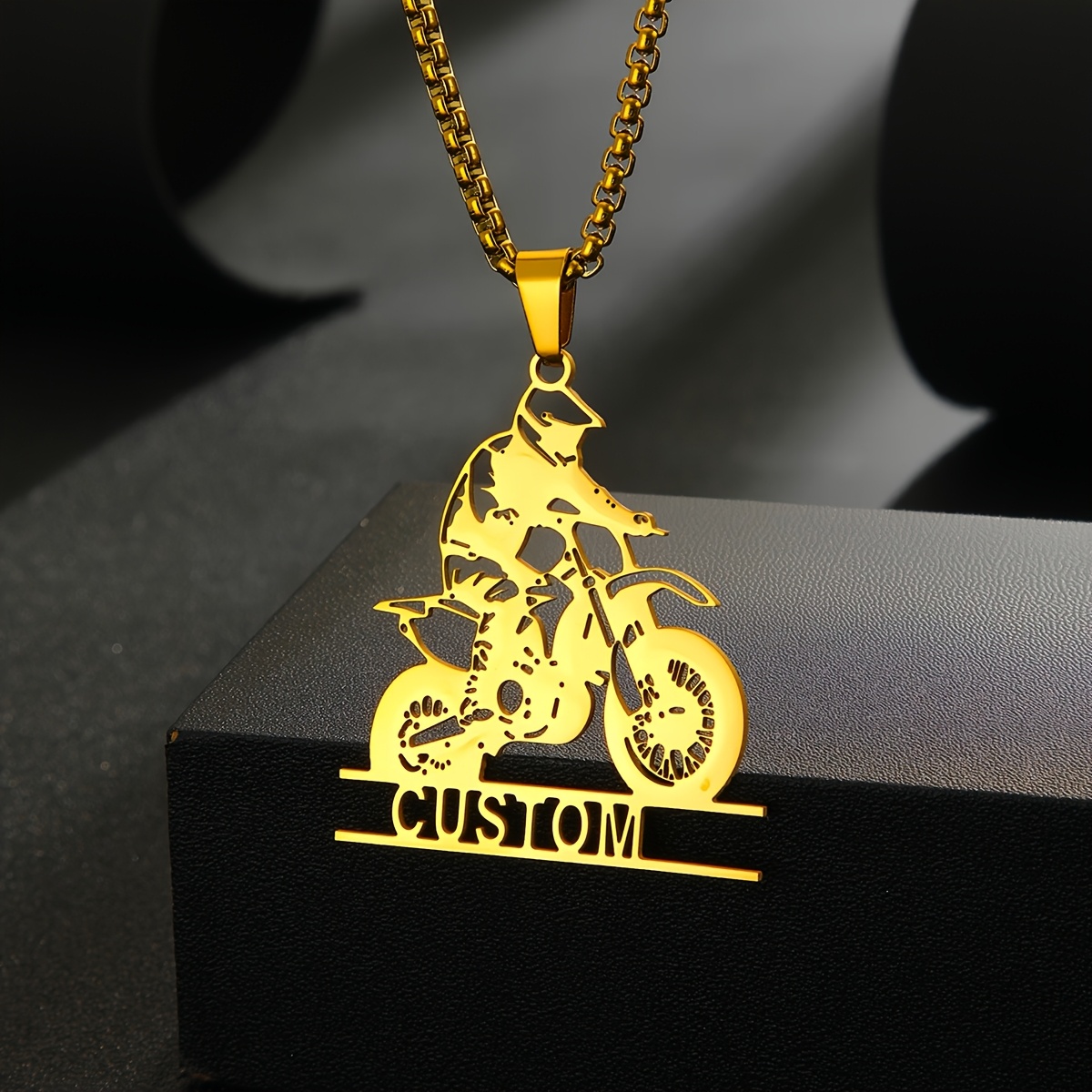 TEMU Collar con personalizado, colgante de motociclista de moda, joyería deportiva para hombre de acero inoxidable duradero, regalo para él