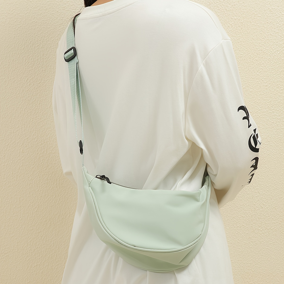 1pc simple solid color chest bag, single shoulder bag, new style