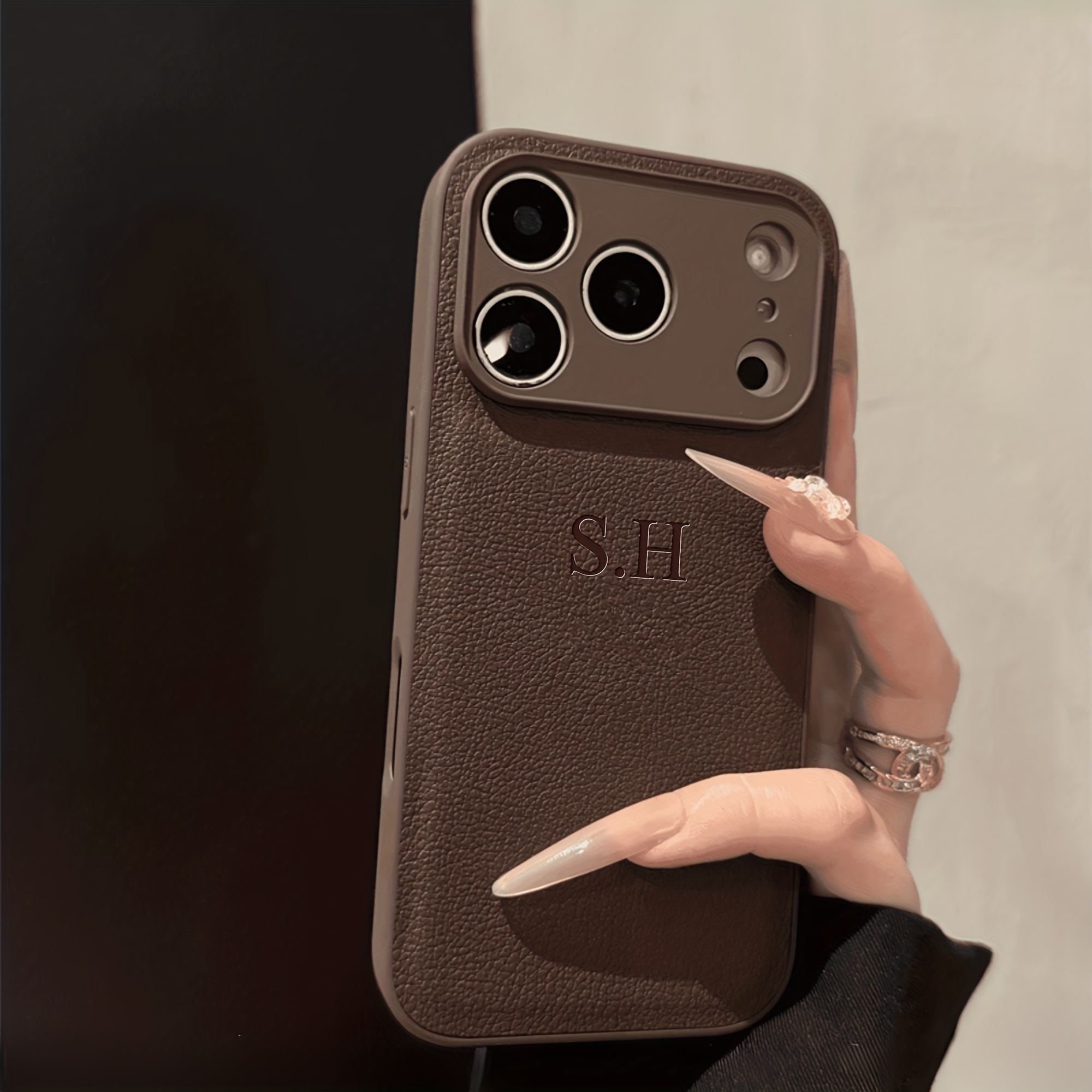 E-shop Handyhülle: Personalisierte Luxus-Namenshülle aus Kunstleder, kompatibel mit iPhone 17, 16, 15, 14, 13, 12, 11 Pro Max, 14, 15, 16 Plus, 17 Air,