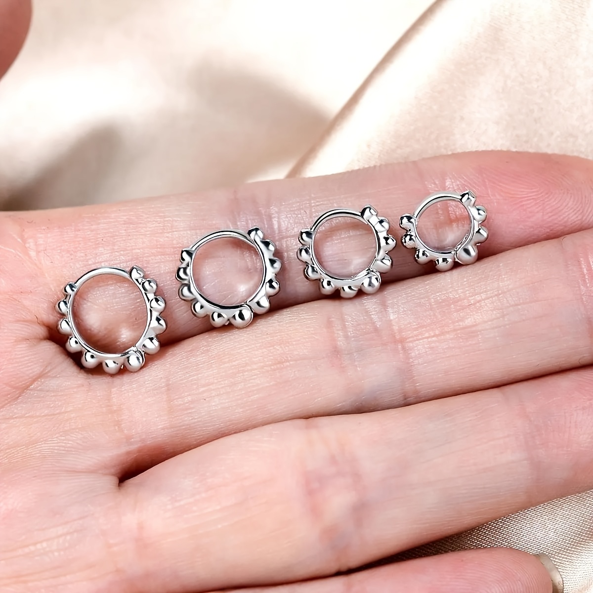 2pcs Tiny Beaded Hoop Earrings for Women, Golden/Silvery Color