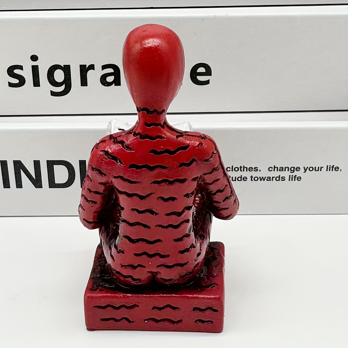 1pc creative minimalist abstract reading character statue   room   bookshelf decoration resin crafts Product details 4