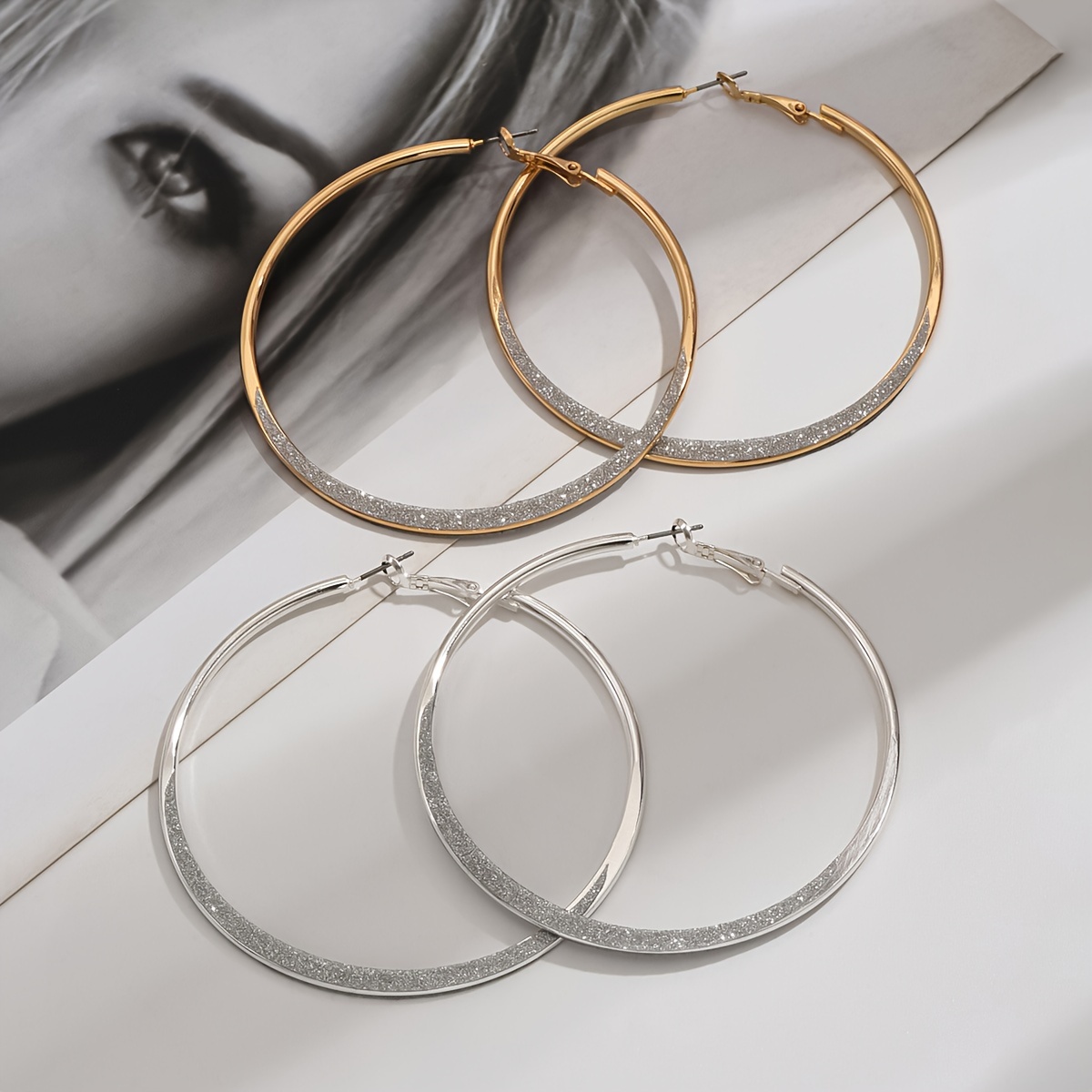 

Exaggerated Hollow Iron Circle Design Hoop Earrings With Sequins Inlaid Elegant Sexy Style For Women Party Earrings