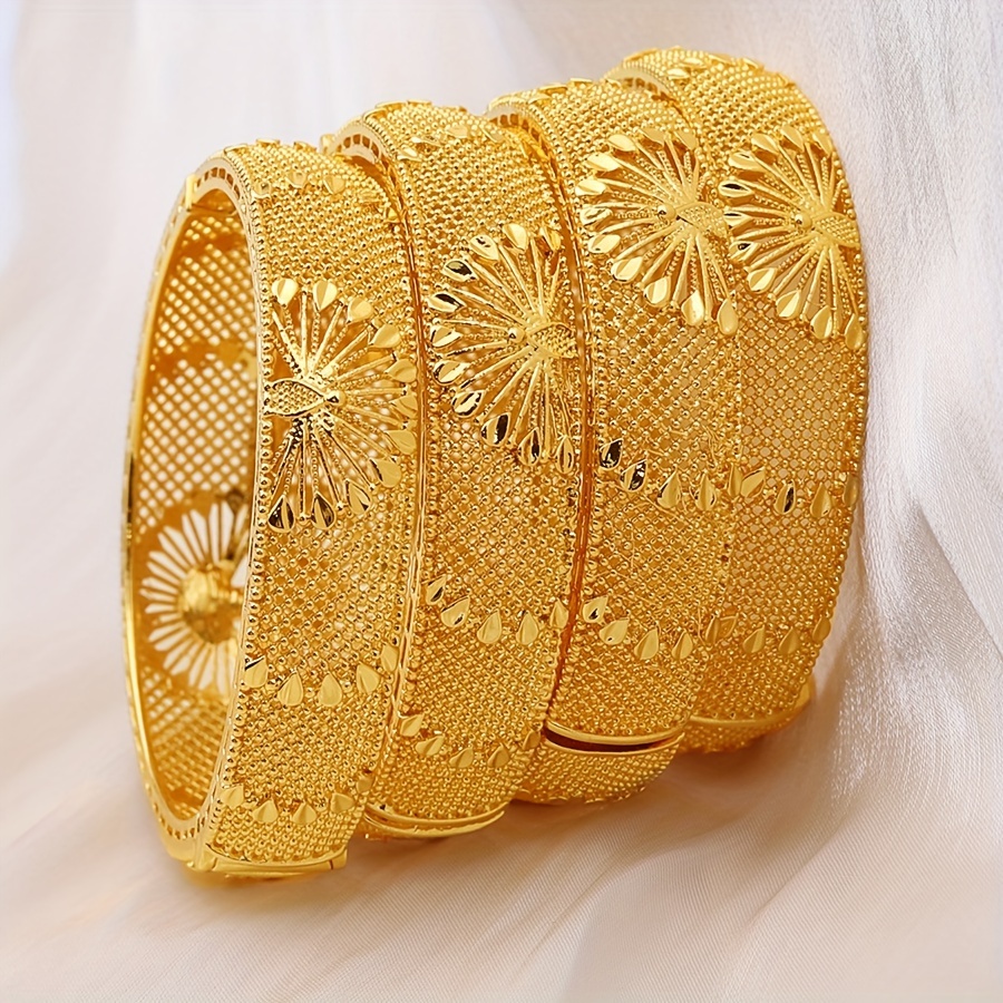 TEMU A Set Of 4 Bracelets With Fashionable Designs And Floral Patterns, Popular In East, Dubai, And Western Markets, Showcasing A Fashionable And