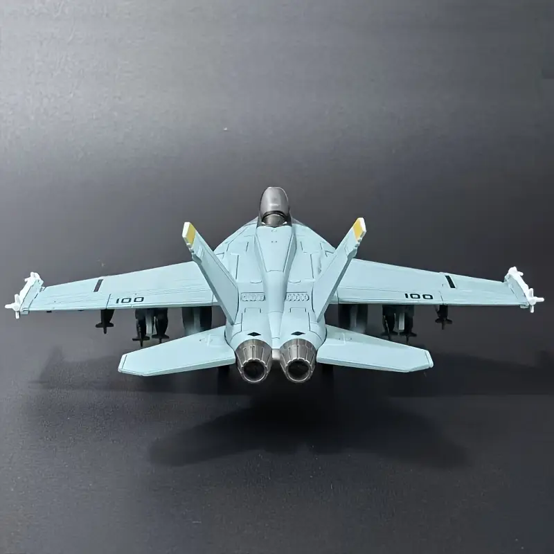 Maquette d'avion Avenger 1/72 Academy pour diorama historique WWII Maquette d'avion Avenger 1/72 Academy pour diorama historique WWII