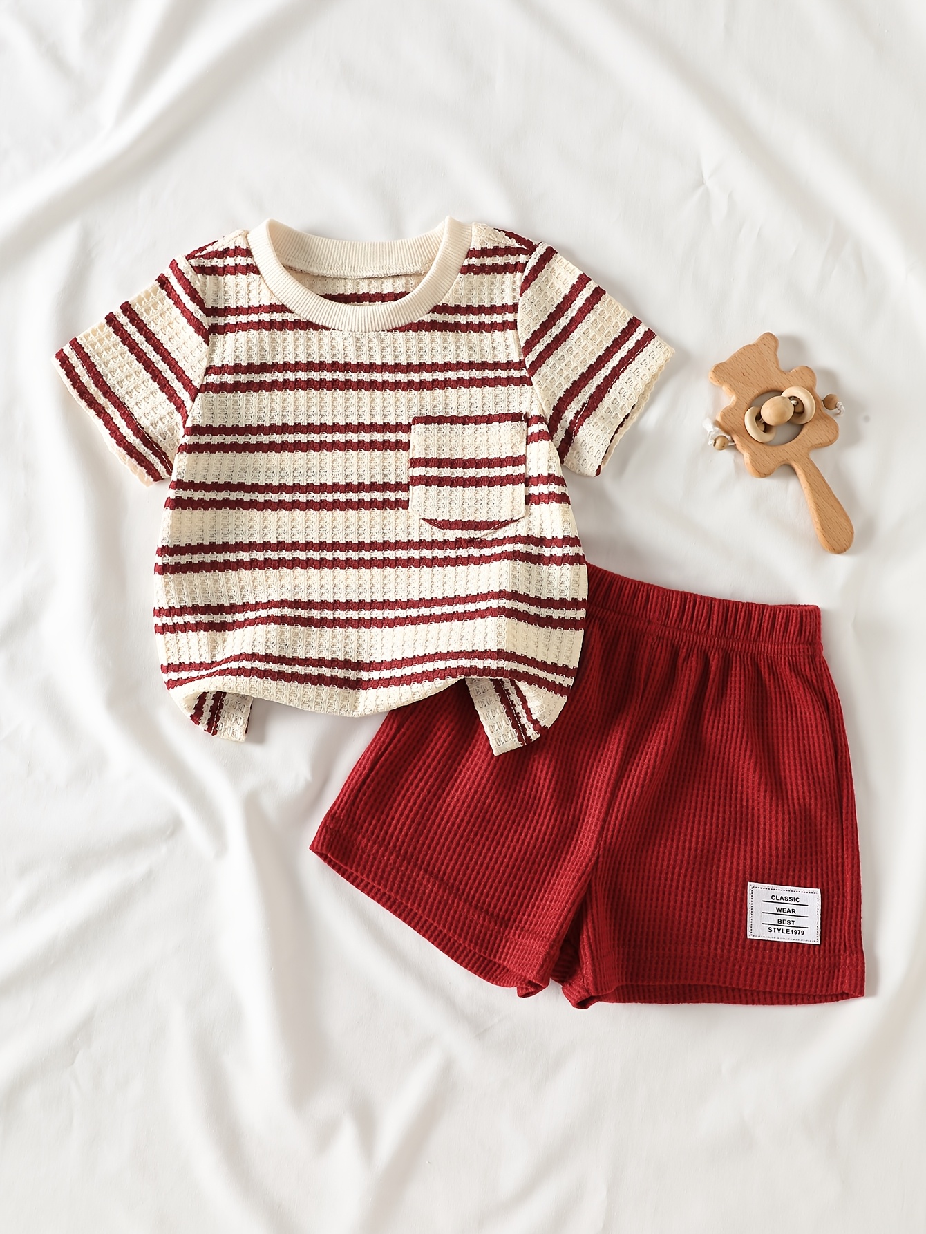 2pcs Comfortable Baby Boy Shorts Set Summer Outfit Baby Boy Black Classic Minimalist Striped Wave Short Sleeve T-Shirt Newborn Beach Vacation Shorts 0-1-2-3 Years Old 6-9 Months Suitable for Outdoor Travel Daily Play Casual Party Holiday Gift