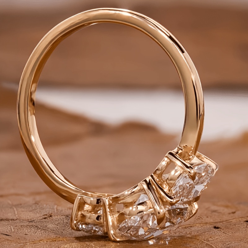 Brilliant Oval Ring for Women, Elegant Gift for Engagement