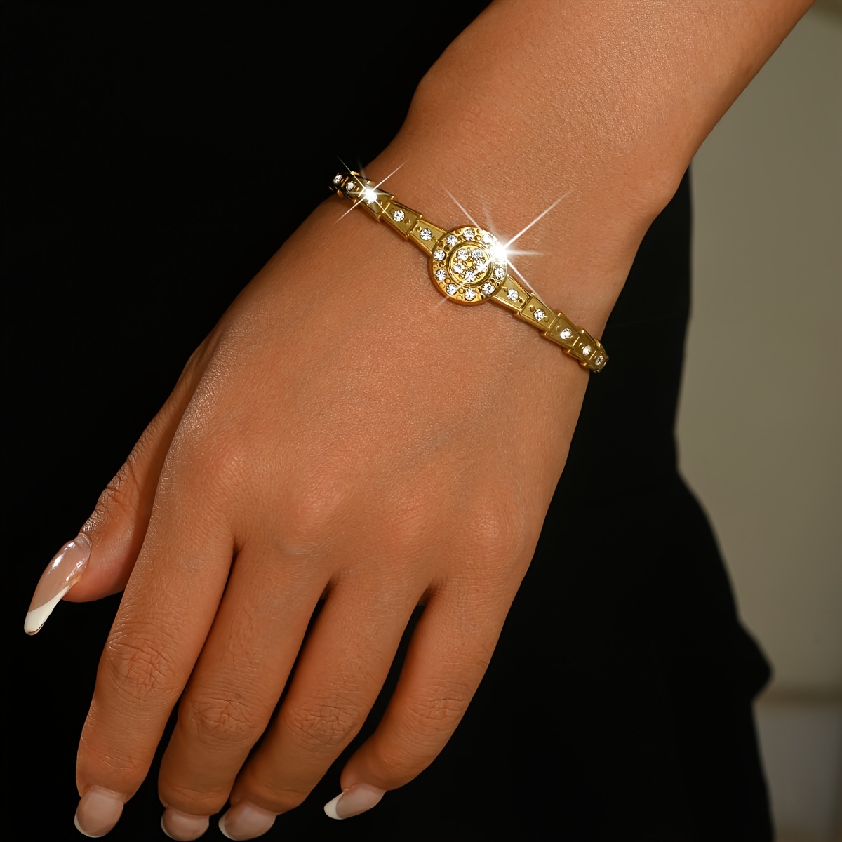 Women's Classic Round Embossed Decorative Bangle, Stylish Stainless Steel