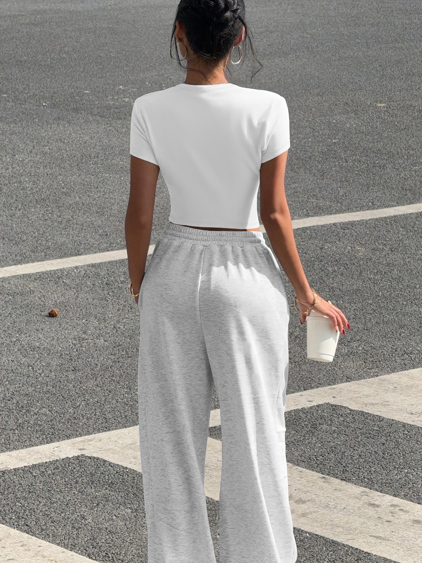 A Stylish Two-Piece Set for All Seasons, Featuring a Heart Print Casual Outfit, Consisting of a Fitted White Short T-Shirt And Tapered Jogger Pants, Machine Washable, Perfect for Street Fashion And Vibes