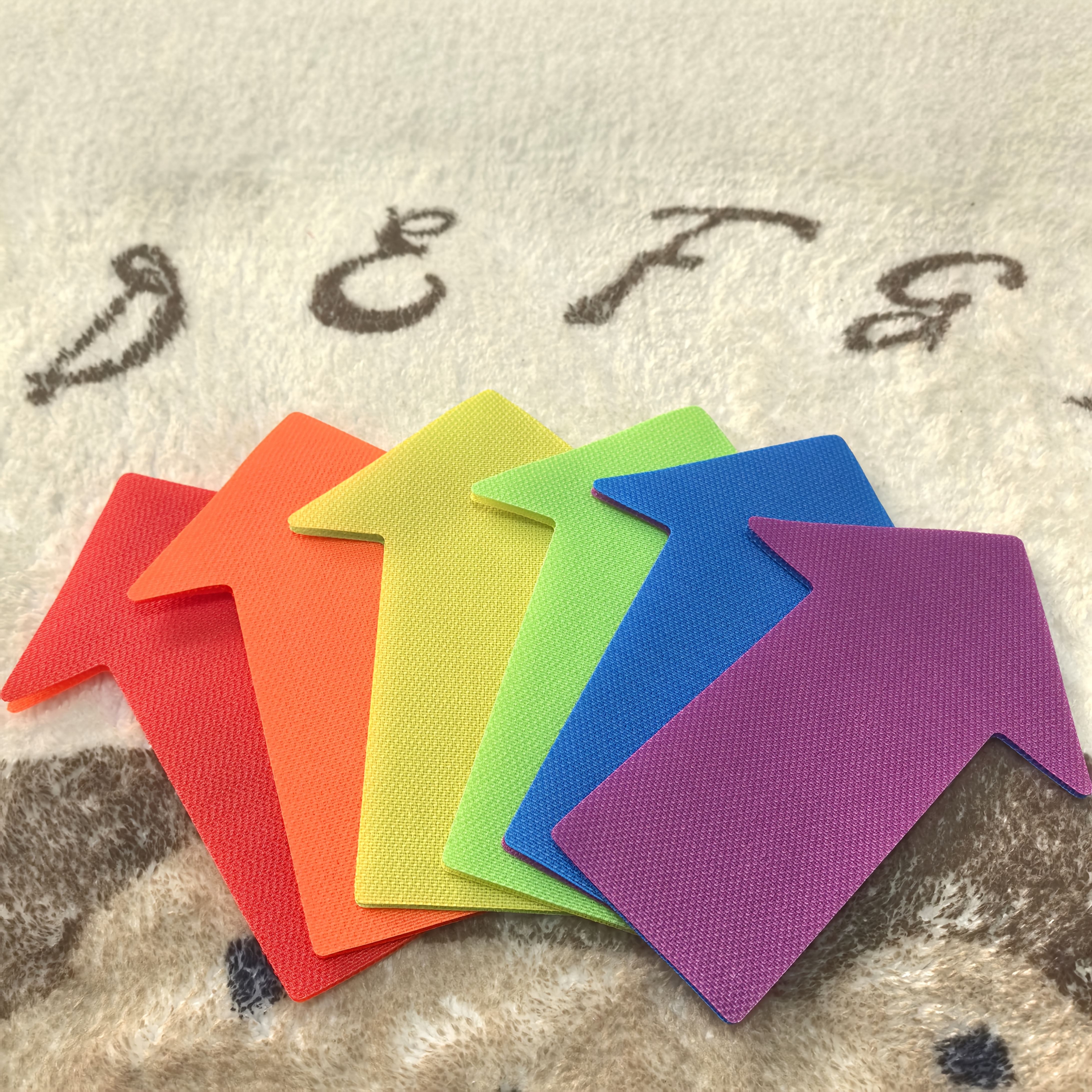 TEMU Set da 12 per tappeti riutilizzabili e lavabili, adesivi multicolore lavabili - Nessun montaggio richiesto, indicatori di posizione con per sale