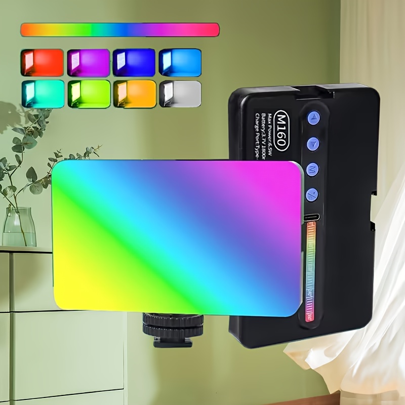 Kompaktna RGB LED svetlobna plošča, napajana preko USB ali baterije, z več kot 16 barvnimi možnostmi, baterijo 1800 mAh in kvadratno obliko,
