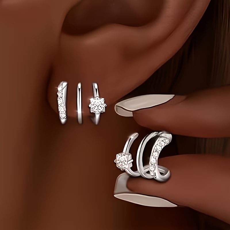 Image of A Pair Of Elegant And Luxurious Tri- Copper Earrings, Inlaid With Sparkling Synthetic Synthetic Zirconia, Suitable For Women' Gifting And Banquet Occasions, A High-quality Gift For Women