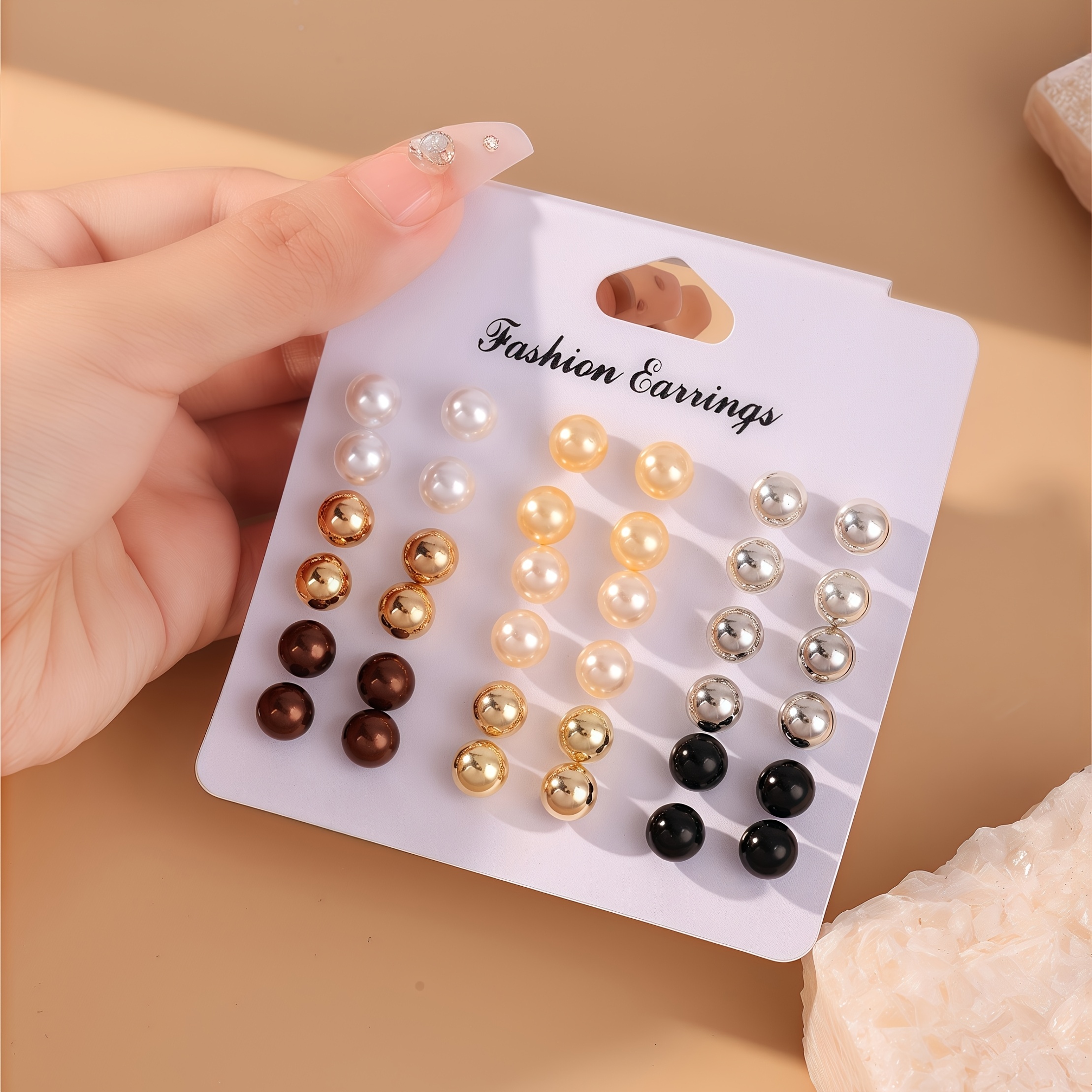 TEMU 18 de nuevos aretes pequeños de moda y americanos con colores aleatorios.