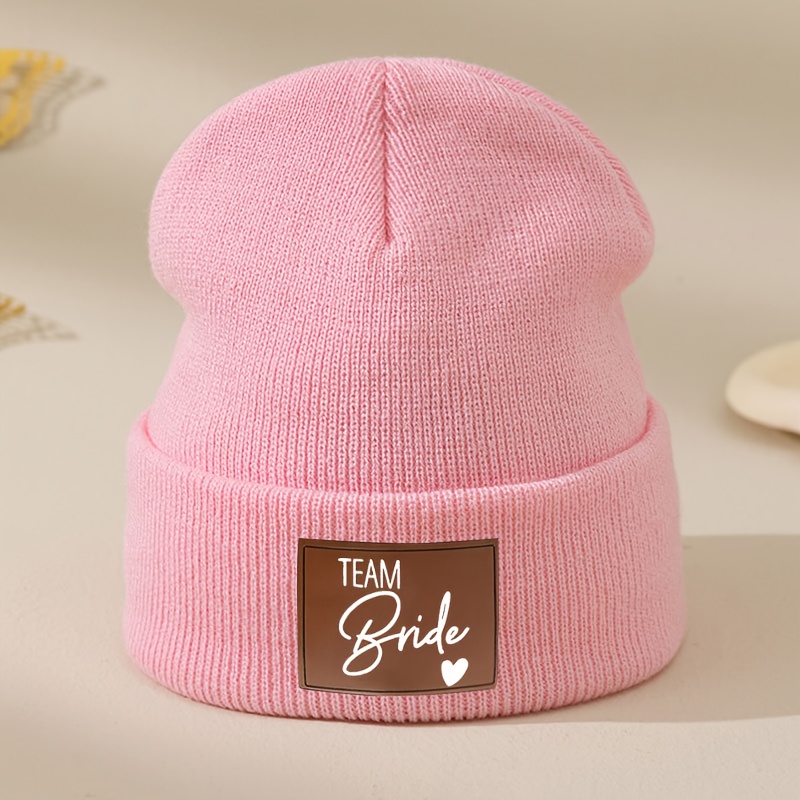 TEMU "Bride Team" Weißer Buchstabe Braun Bedruckte Damen Herbst Winter Mütze Damen Doppellagige Amerikanische Herren Damen Warme Pullover Mütze Warme