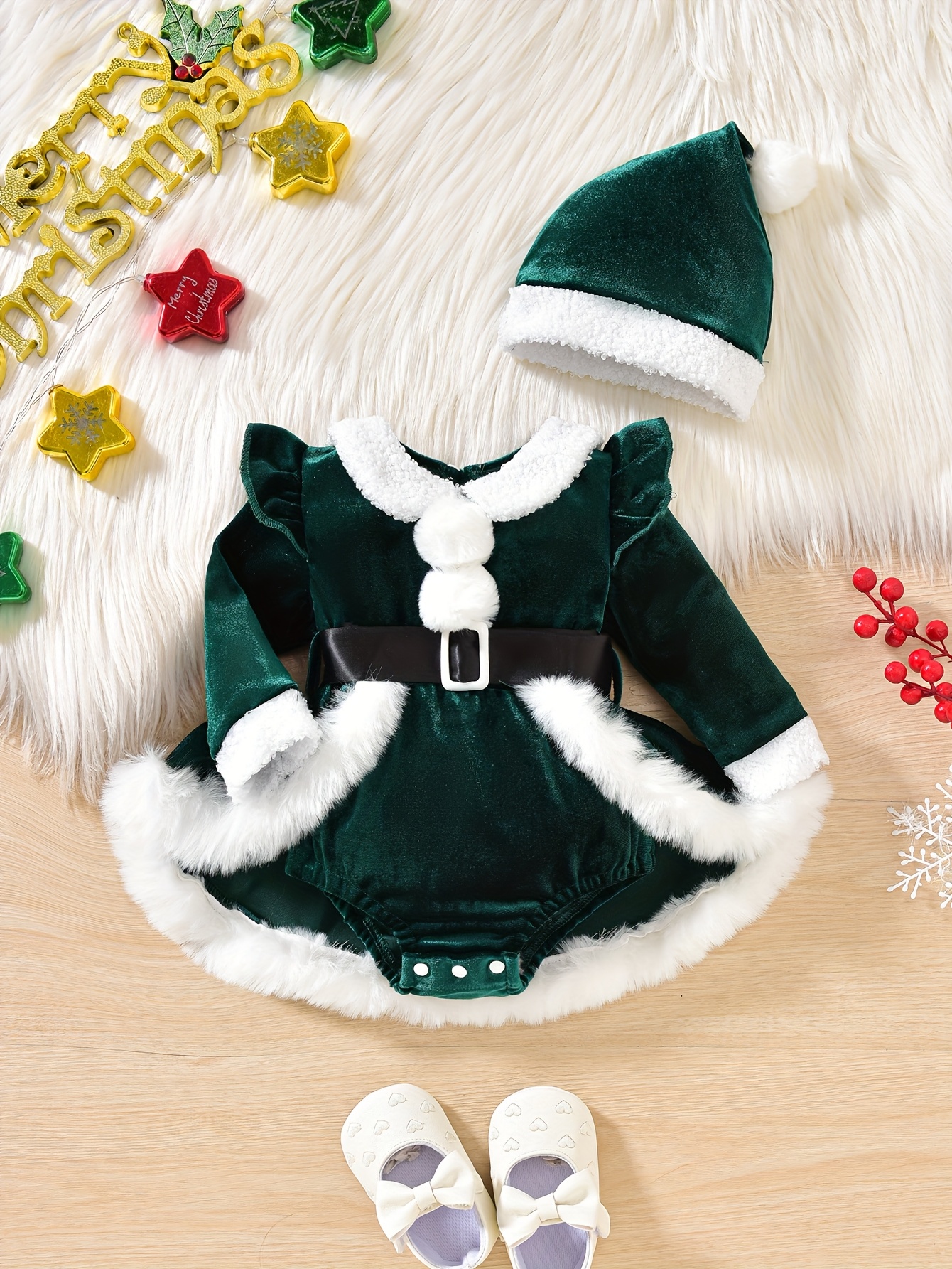 Rode Poppenkraag Lange Mouw Ruffle Bodysuit met Kerstmuts Tweedelige Set voor Meisjes, Ideaal voor Buiten en Perfect voor Kerst