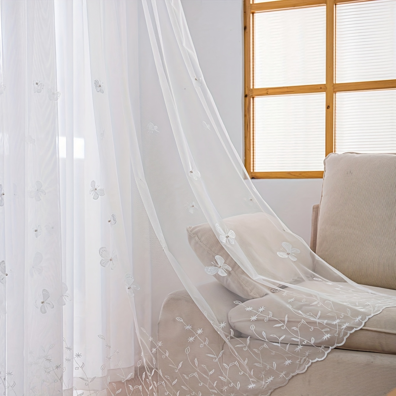 E-shop 1 Panel Elegante Schleiergardine mit Perlen- Schmetterlingsdesign – Weiße Halbtransparente Lichtfiltervorhänge für Wohnzimmer, Schlafzimmer,