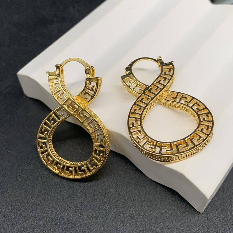 TEMU A Pair Of Luxurious And Exquisite Women's Earrings, An Elegant Accessory For Ladies, Featuring A Unique Classic Design. The Perfect Valentine's