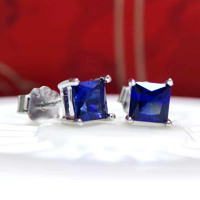 Women's 0.85g S925 Classic Princess Square Stud Earrings, Daily Wear