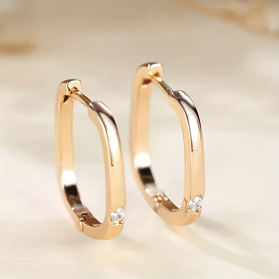 Simple White Small Synthetic Synthetic Zirconia, Square-shaped Ladies' Earrings, Elegant, Suitable For Formal Occasions. 1 Pair