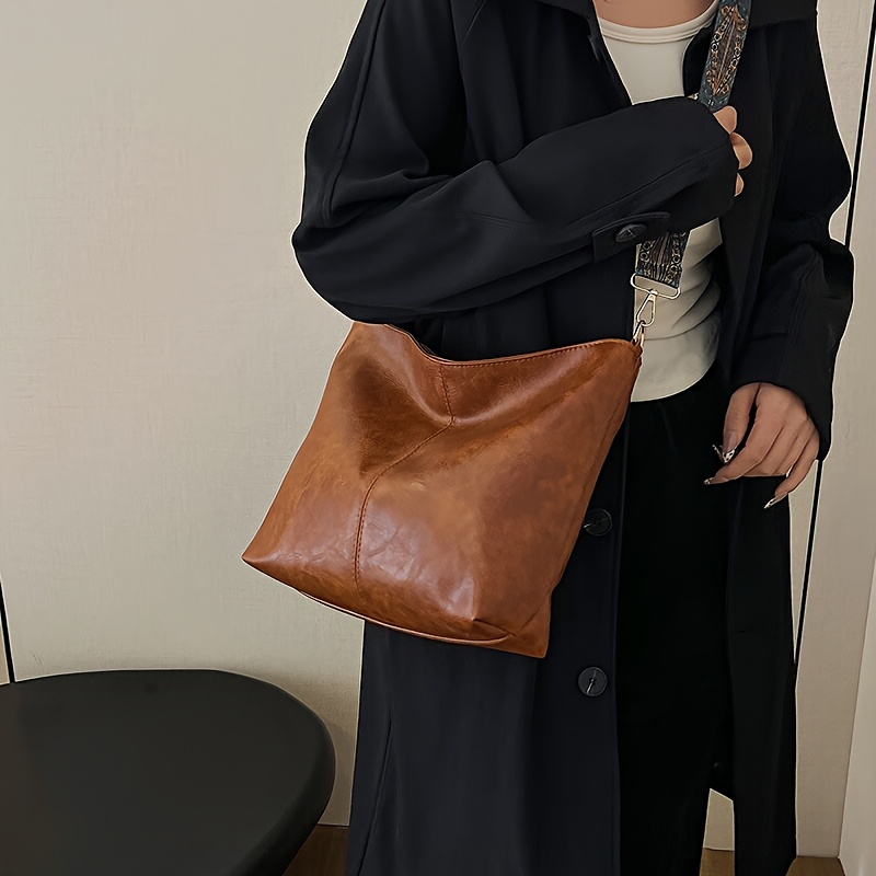 Women's PU Bucket Bag with Removable Wide Strap - Elegant Crossbody/Tote Shoulder Purse, Zipper Closure & Polyester Lining, Detachable Strap Suitable for Travel,, Gift, /, Moderate Capacity