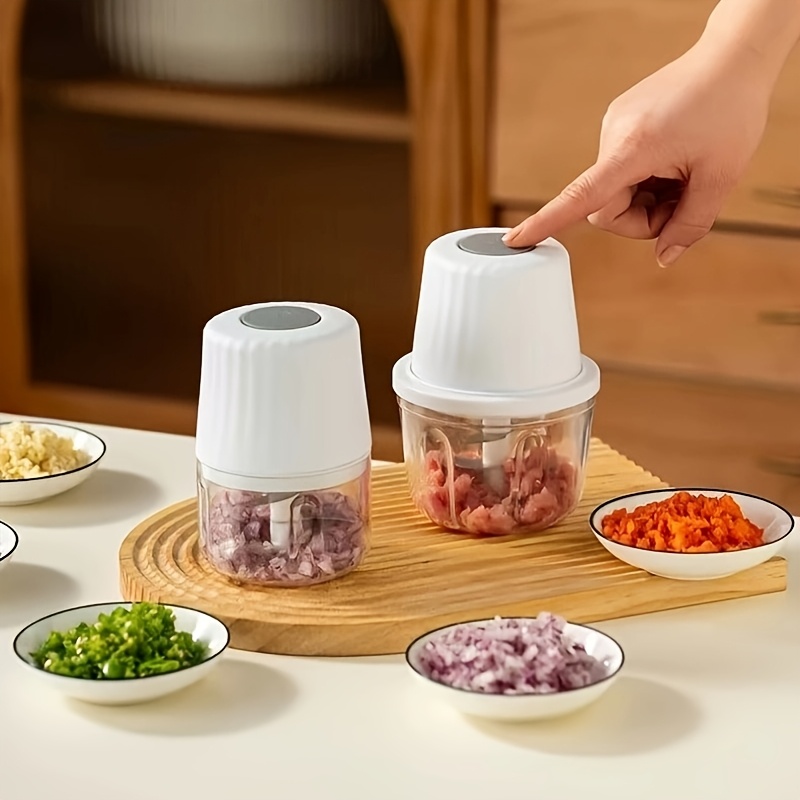mini kitchen garlic press and chopper electric garlic mincer usb rechargeable crusher Product details 2