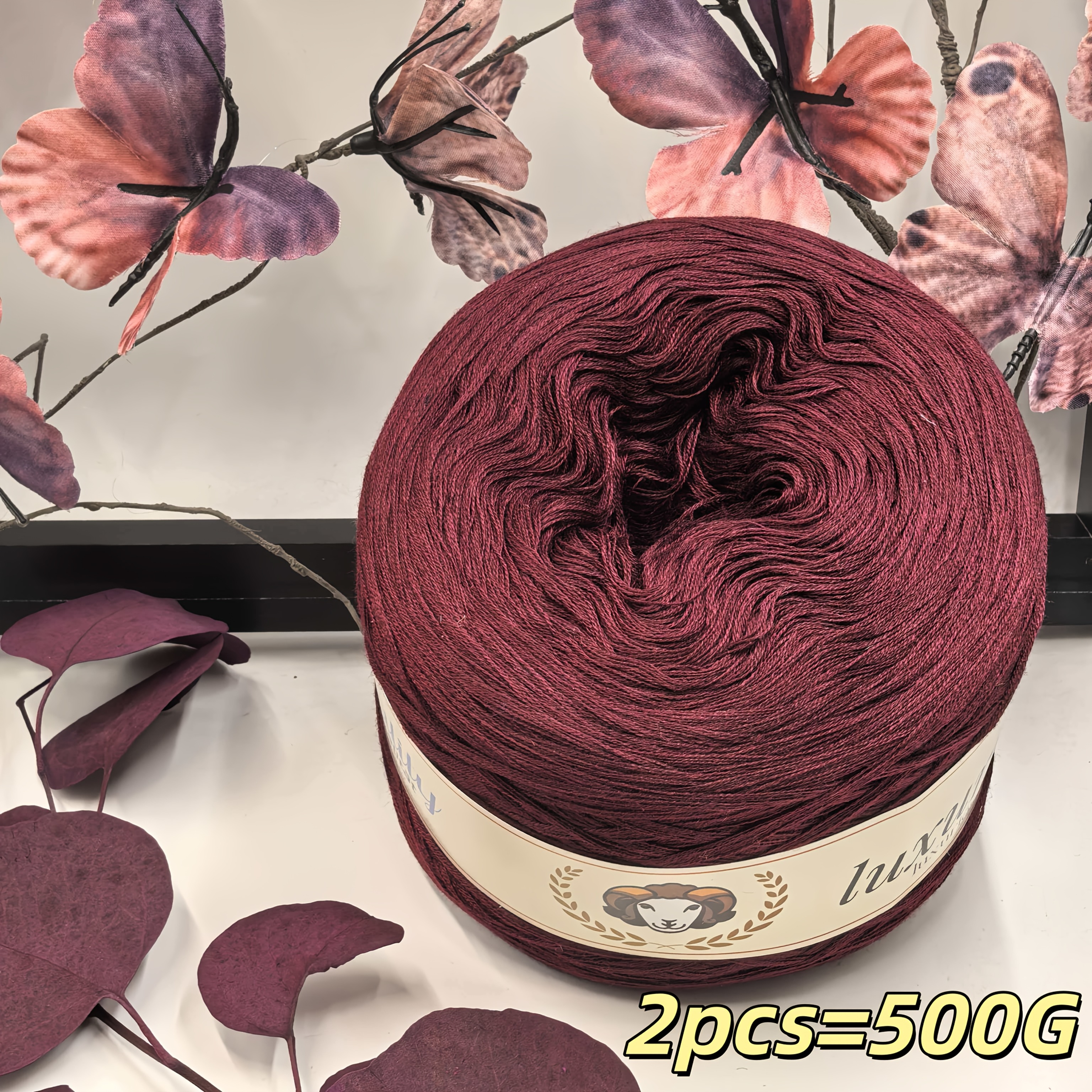 2 vnt. 500G daugiasluoksnės pinta siūlų rinkinys, minkštas ir švelnus, ryškiaspalvis, vienoda storis, gerai išlaiko šilumą, tinka smėlio spalvos darbams, idealus pasirinkimas megzti/vinoti megztinius, šalikus, padėkliukus, kilimus, šalikus, kepurės, batus