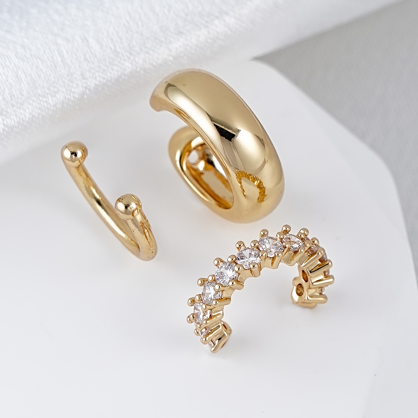 TEMU 3 pezzi di orecchini a clip , eleganti e facili clip per orecchie con zirconi sintetici intarsiati, adatti per delle donne, il pendolarismo, le
