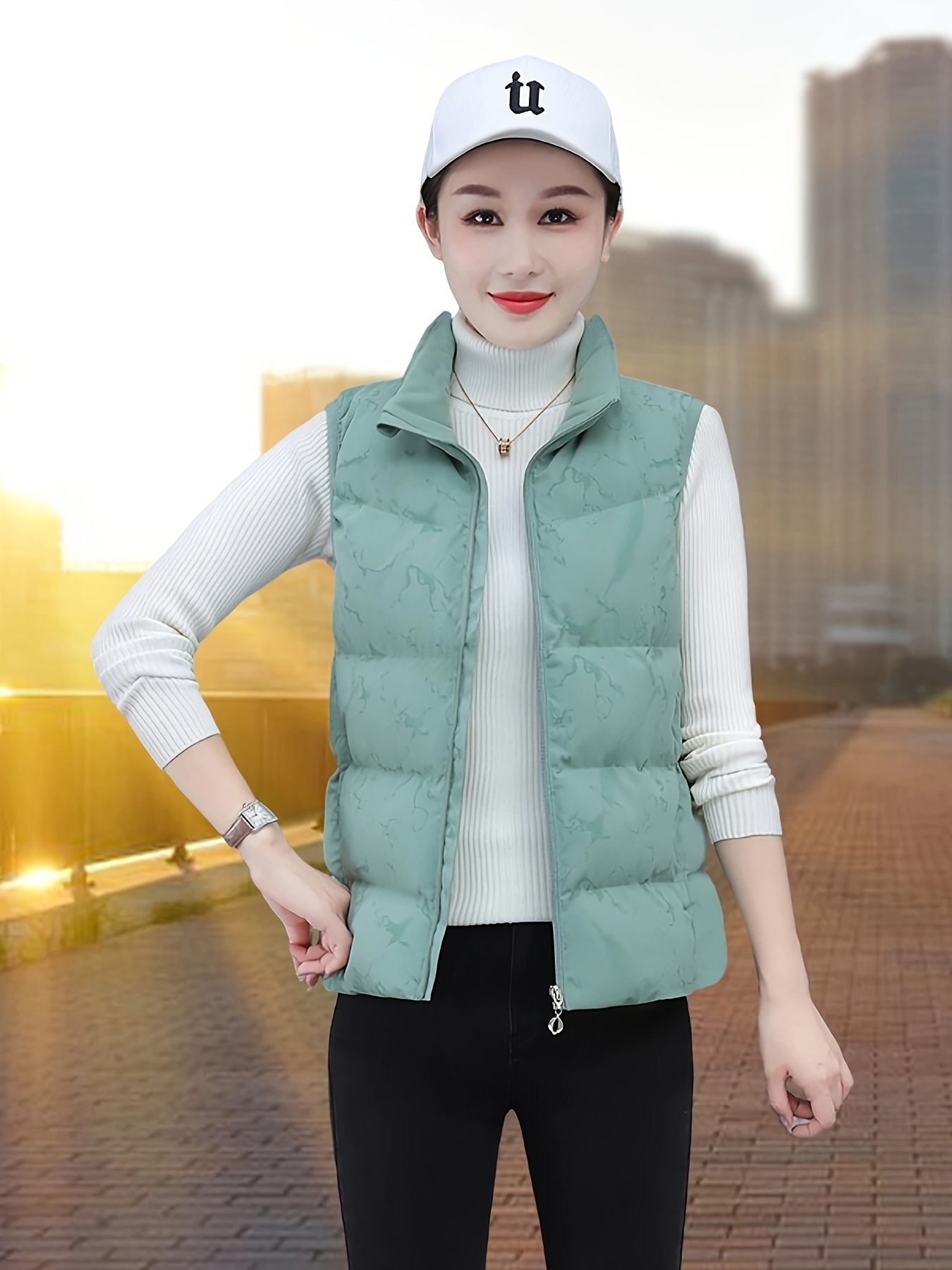 Women's Lightweight Winter Vest Stylish Pink Quilted Puffer Jacket with  Stand Collar, Zip-* and Geometric Pattern for Wi