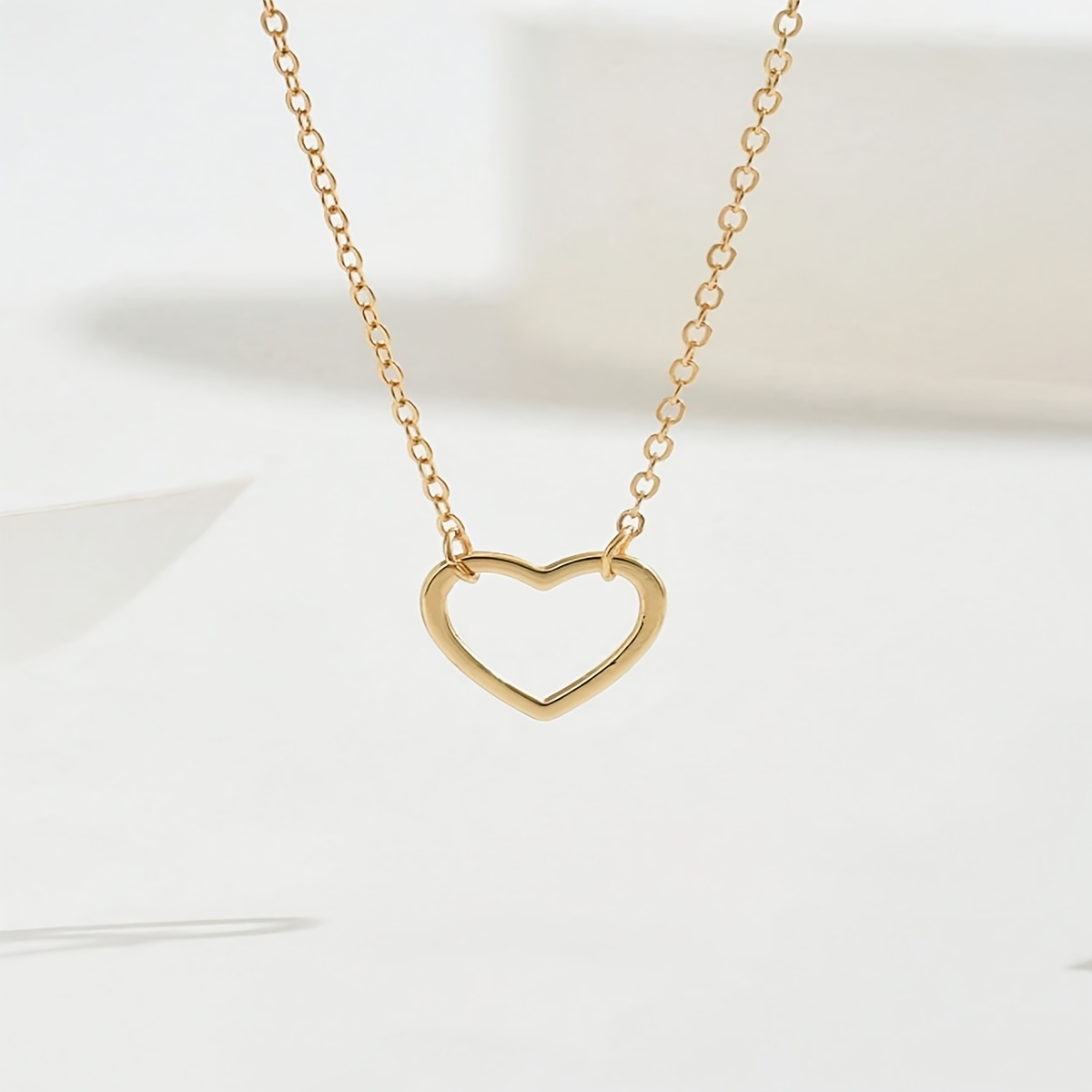TEMU 1pc Fashionable And Easy Stainless Steel Hollow Heart Pendant Necklace, Jewelry For Women, O-shaped Collar Chain