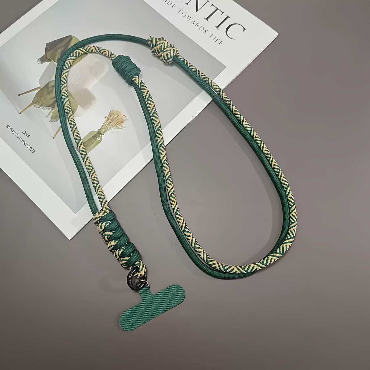 E-shop Neuartige Crossbody-Handy-Lanyard, langer verstellbarer Handyhülle-Trageband, universelle Crossbody-Cartoon-Anhänger-Halsbeutelkette,