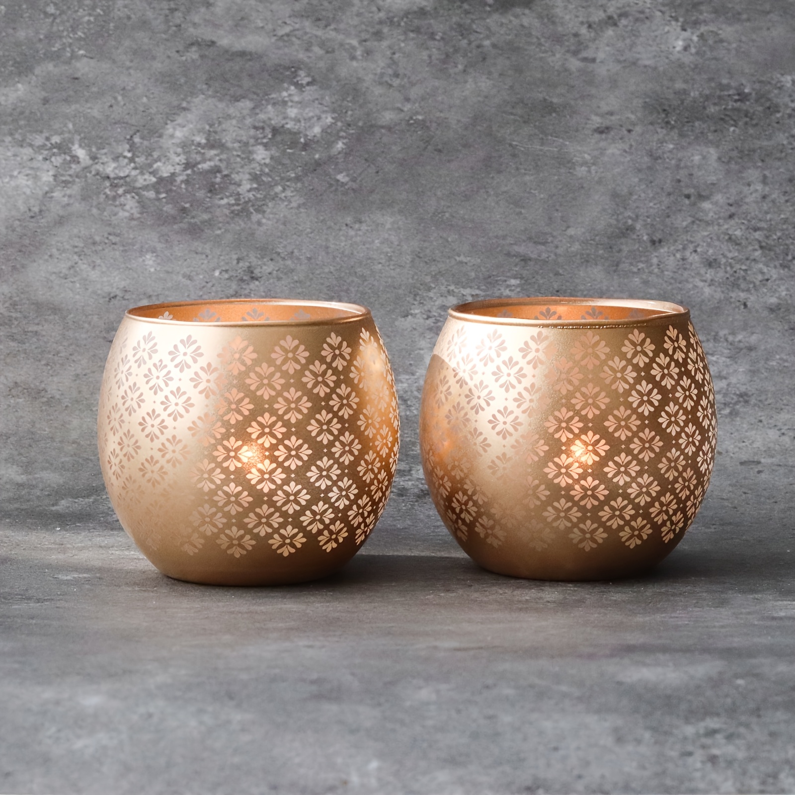 E-shop 2er-Set Elegante Glas-Tischleuchten, Dekorative Tischgravierungs-Kerzenständer für Wohnzimmer, Esszimmer, , für Chinesisches Neujahr &