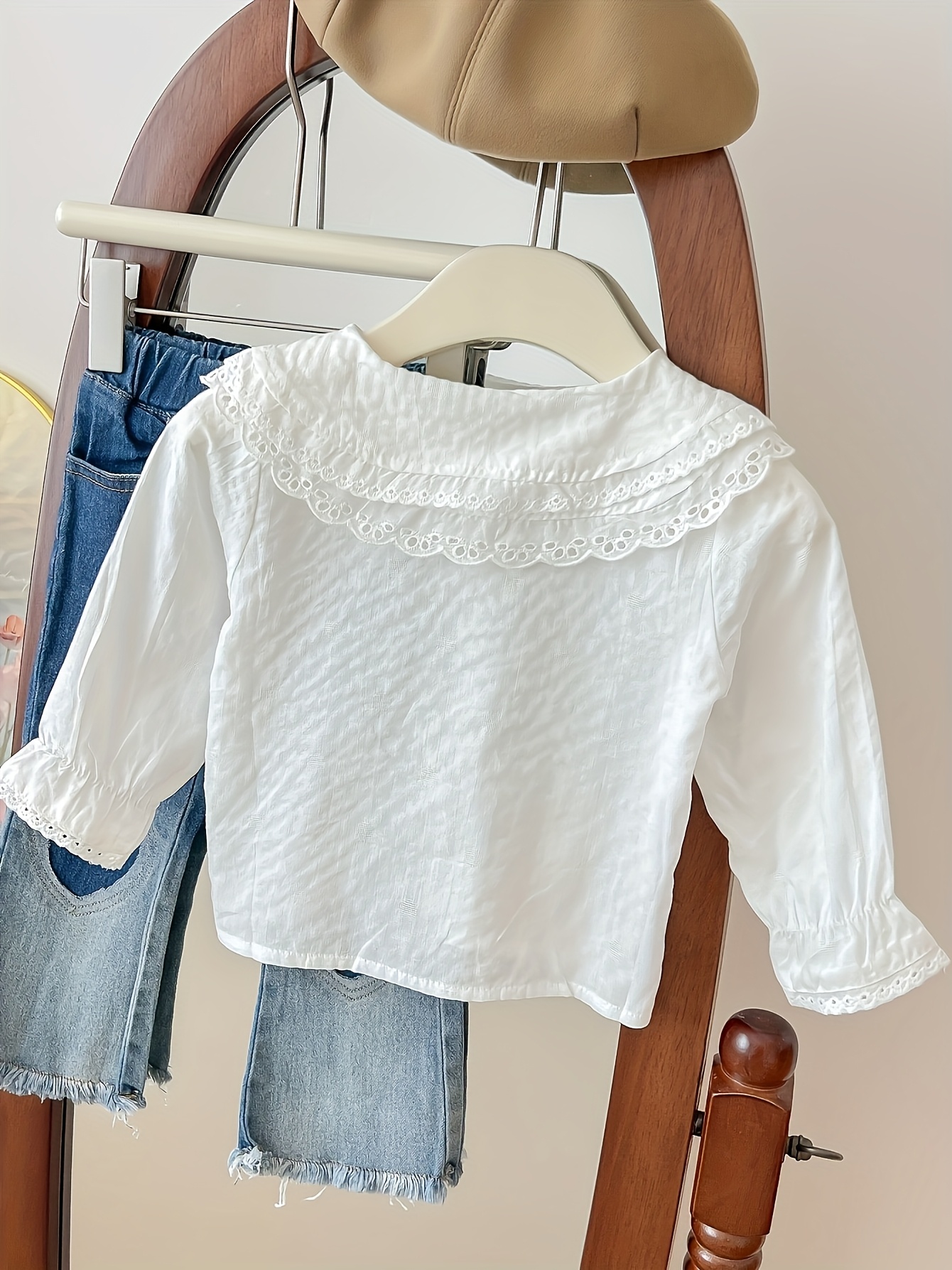 Girls' Elegant Lace Blouse with Collar Long Sleeves *-Front Shirt,  Non-Stretch Fabric, Regular Fit for Spring/Fall, Cute Blouses For Girls 
