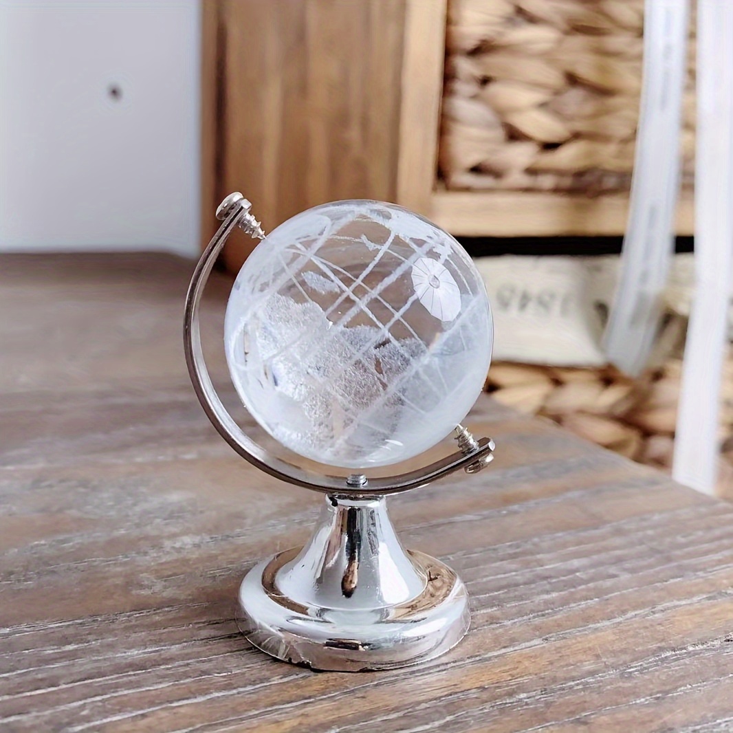 Crystal Ornament With A Metal Base, Home Decor In Living Rooms Or On Desks, Makes A Great Gift For , Family, Or For Holidays And Birthdays.