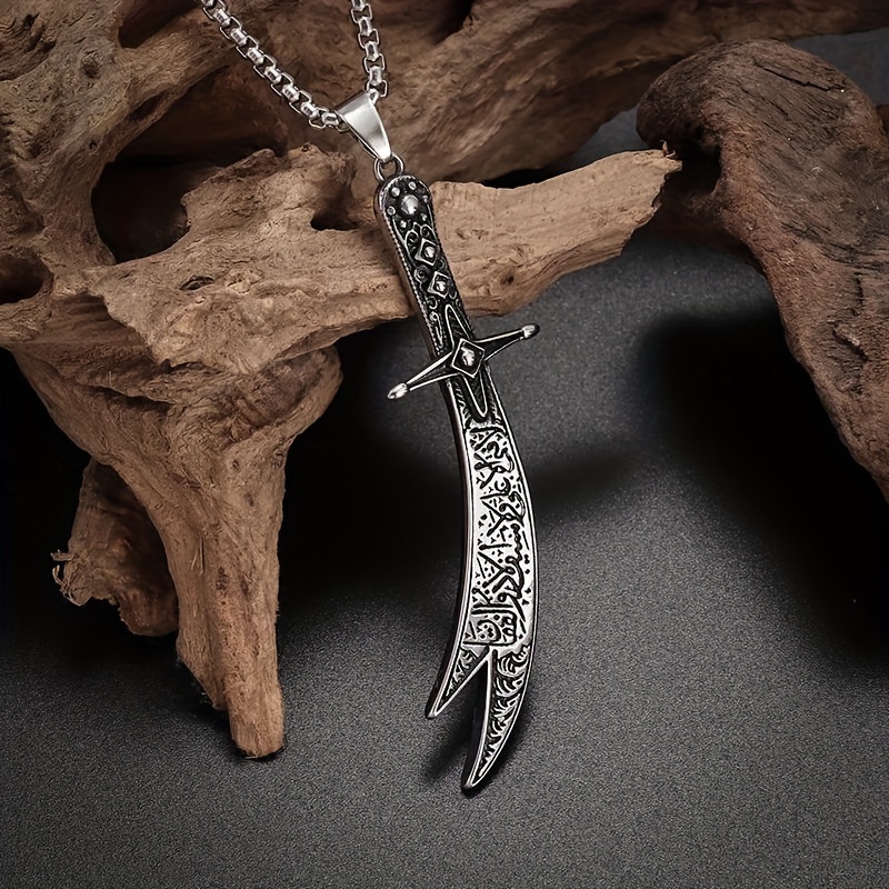 Unisex Retro Islamic Pendant Necklace for Casual Wear