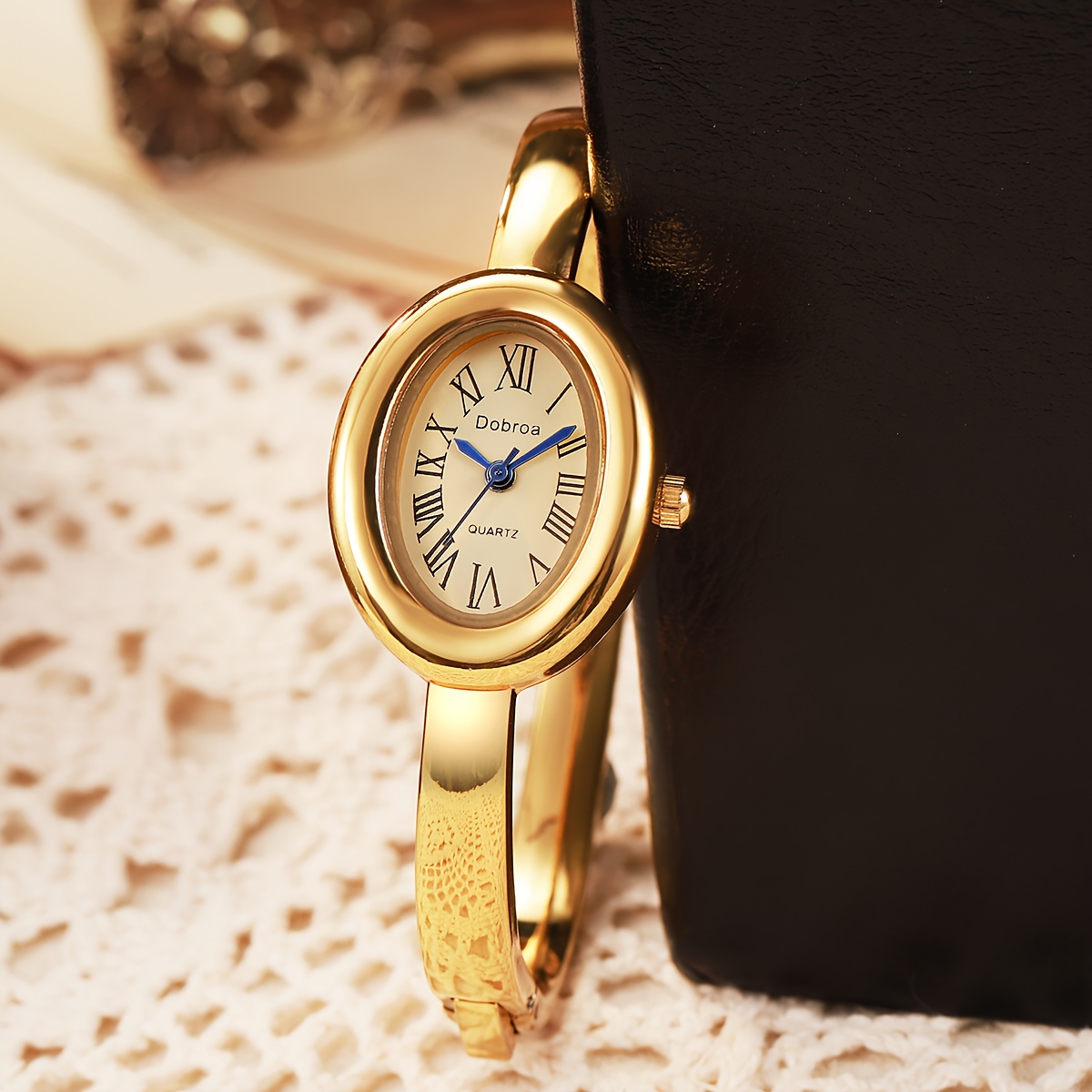 New Women'S Watch in Rose Golden, Featuring a Trendy, Luxurious Feel with a Classic, Unique Oval Bracelet Design