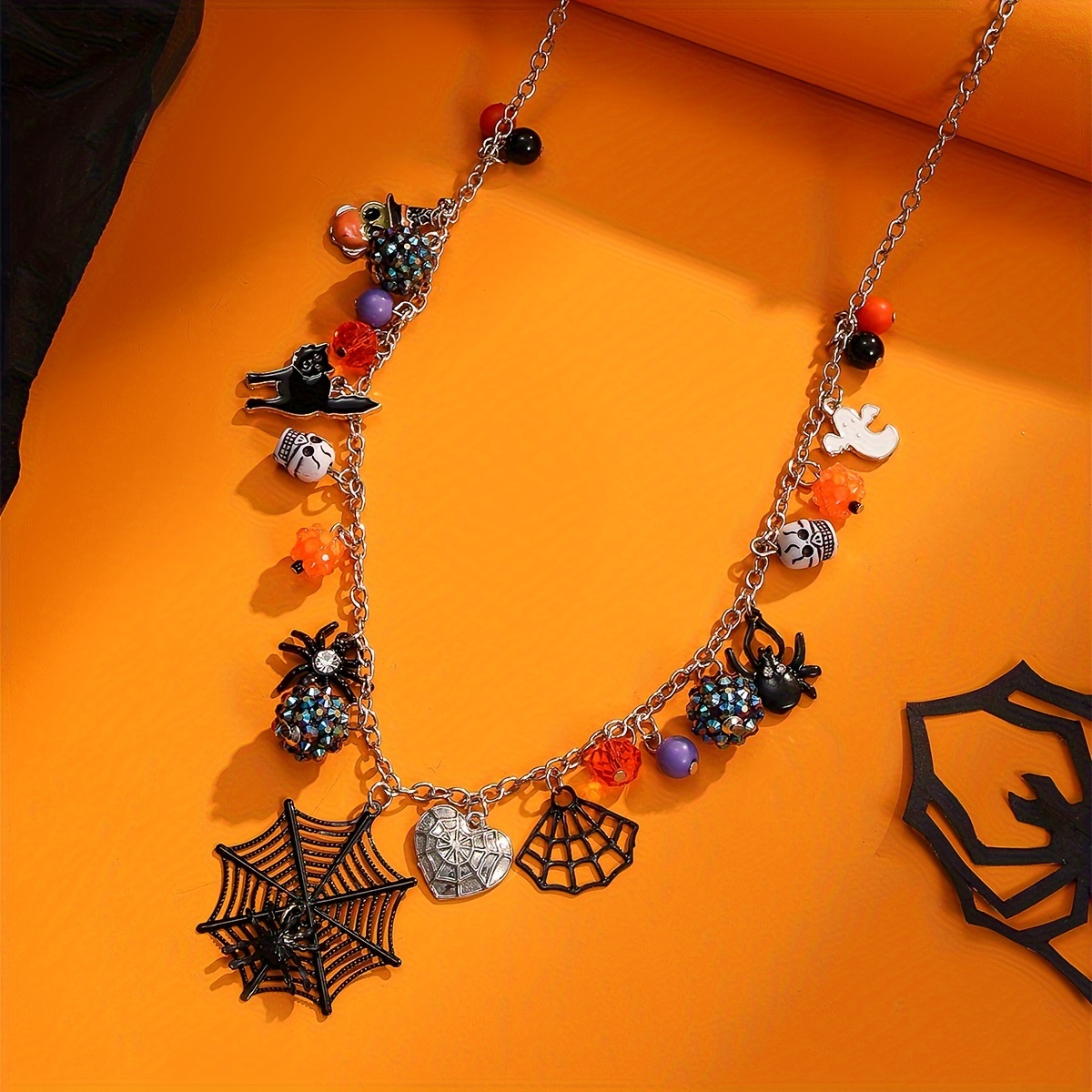 

Gothic Halloween Spider Web & Skull Pendant Necklace - Rhinestone Accents, Zinc Alloy, Perfect For Parties & Celebrations