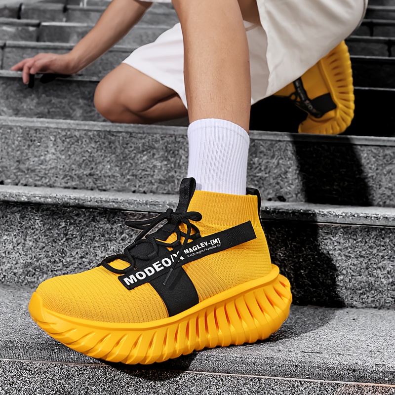Men's Fashion Mid-Top Shoes, Men's Casual Sneakers, Breathable Mesh, Lightweight and Shock-Absorbing, Wide Elastic Band Design for a Snug Fit