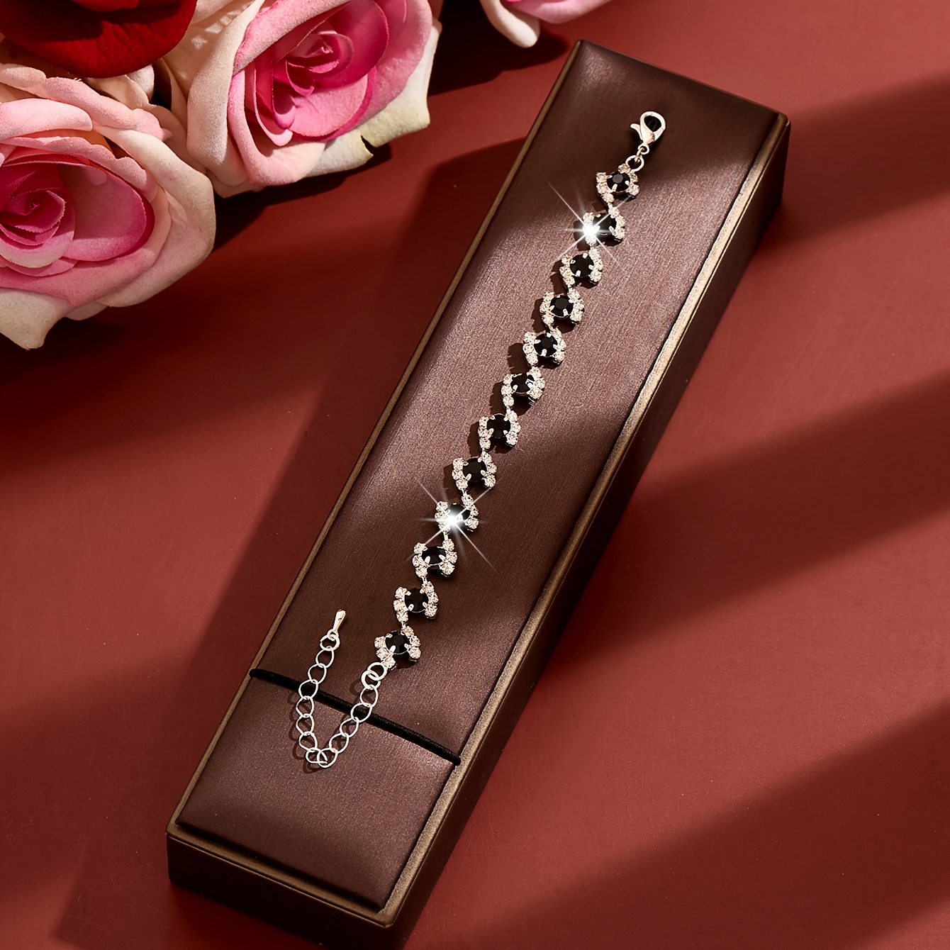 Elegant Wavy Bracelet, High-end Niche Design for Women