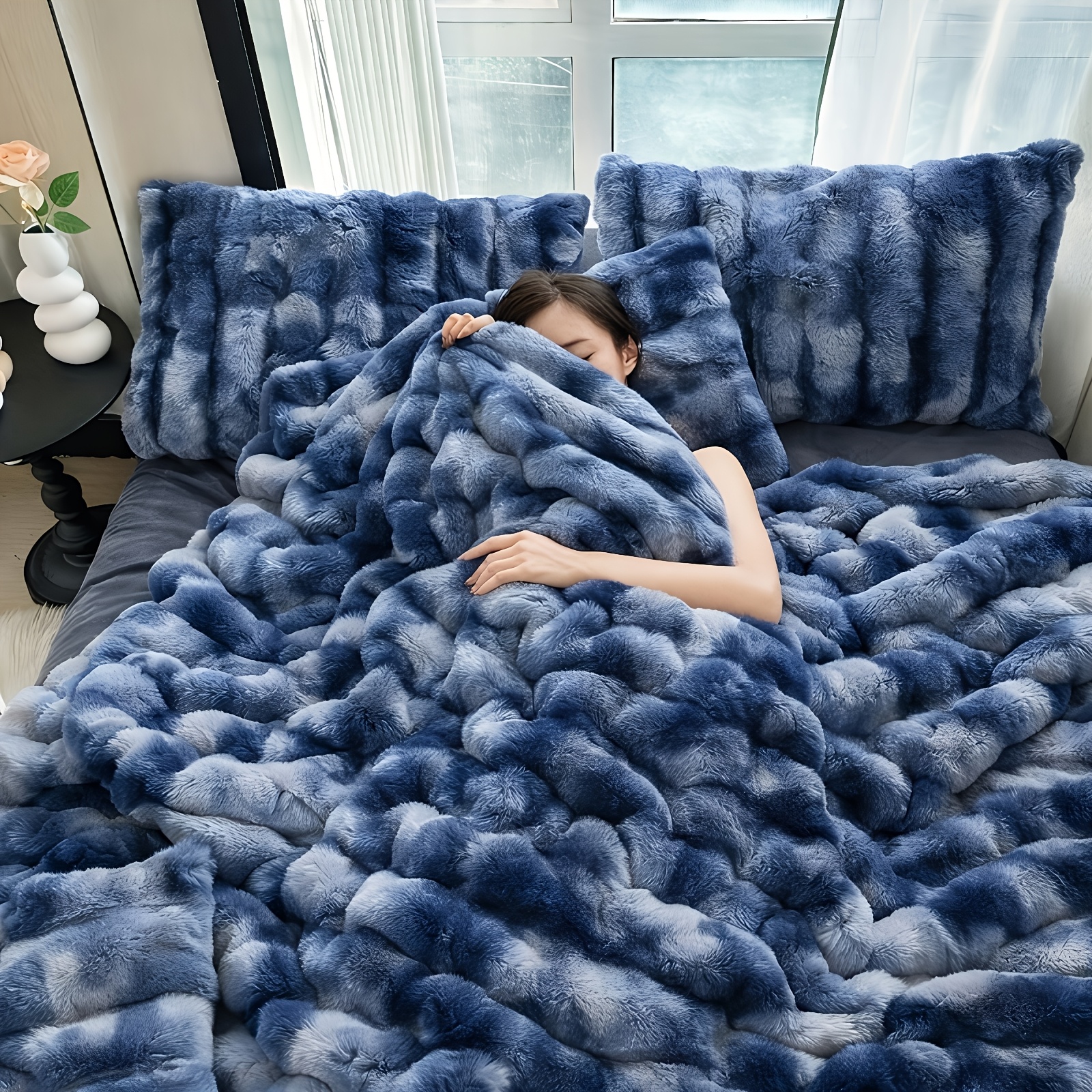Luxury King Size Faux Fur Blanket | Double Sided Bubble Plush Throw, Machine Washable & Anti-Shedding, Oversized Warm Bedspread for Bed Sofa - Perfect Valentine'S Day, Christmas or Birthday Gift | Microfiber, Satin Weave, Bohemian Style