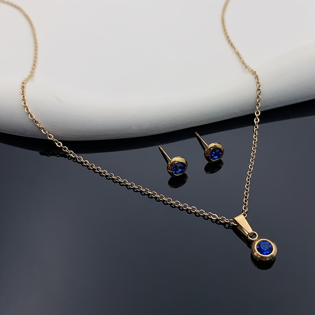 Image of 3pcs Women's Bohemian Style Round Zirconia Pendant Necklace Stud Earrings Gift For Mother's Day Birthday Present For Teachers Relatives Dance Party Accessory Set Graduation Season