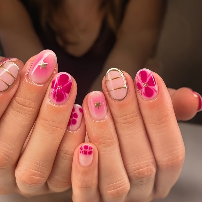 24pcs Short Oval Press On Nails Nails With Design Glossy Full Cover Fake Nails Art For Women Daily Dating Party Wear