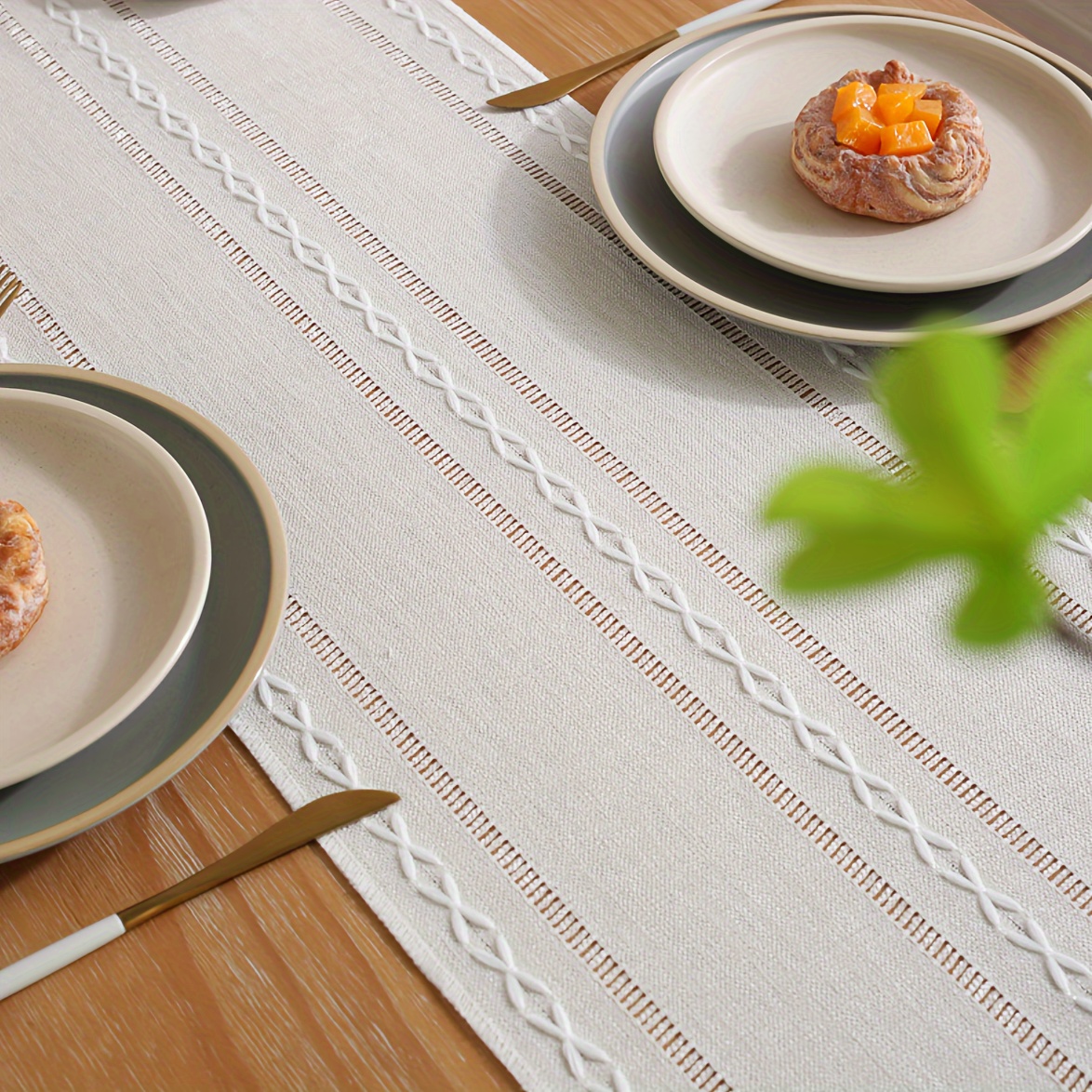 1 Nordic Hollow Jacquard Tablecloth Suitable For Home