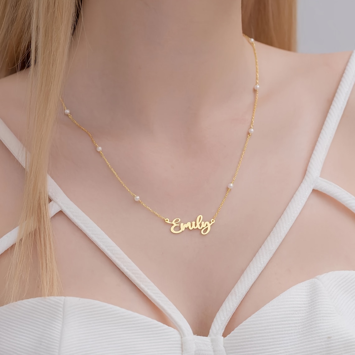 

Elegant Custom Pearl Name Necklace - Stainless Steel Golden Chain, Personalized Engraved Pendant For Her, Perfect Gift, English Only