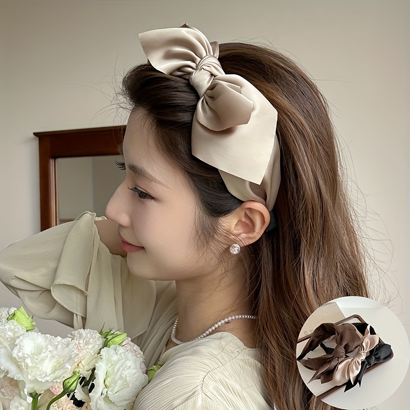 

Elegant Lady's Hairband: A Chic, Wide-band Bow In Soft Beige, Perfect For Everyday Wear And Mother's Day Gift